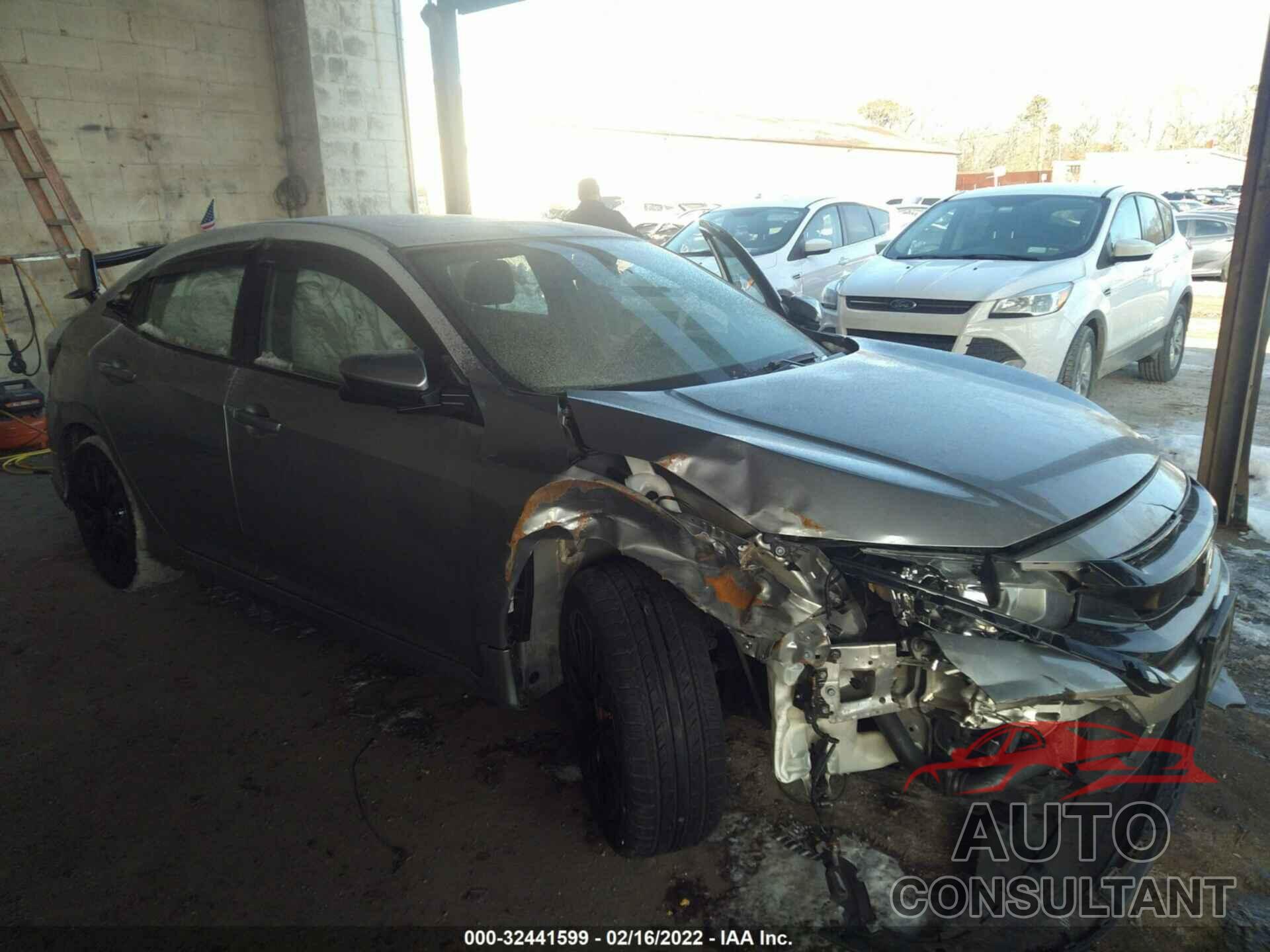 HONDA CIVIC HATCHBACK 2018 - SHHFK7H5XJU429418