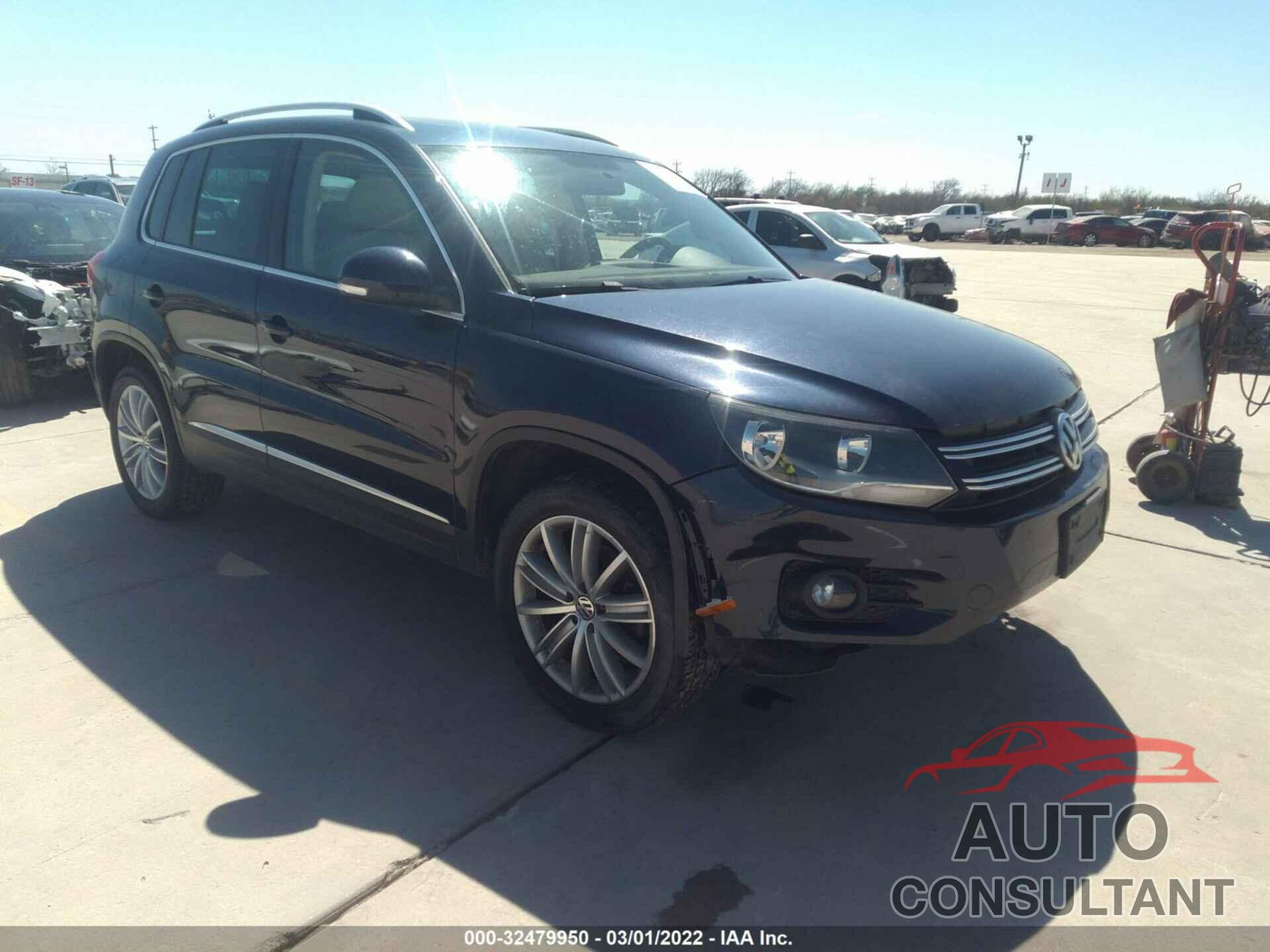 VOLKSWAGEN TIGUAN 2015 - WVGAV7AXXFW567232