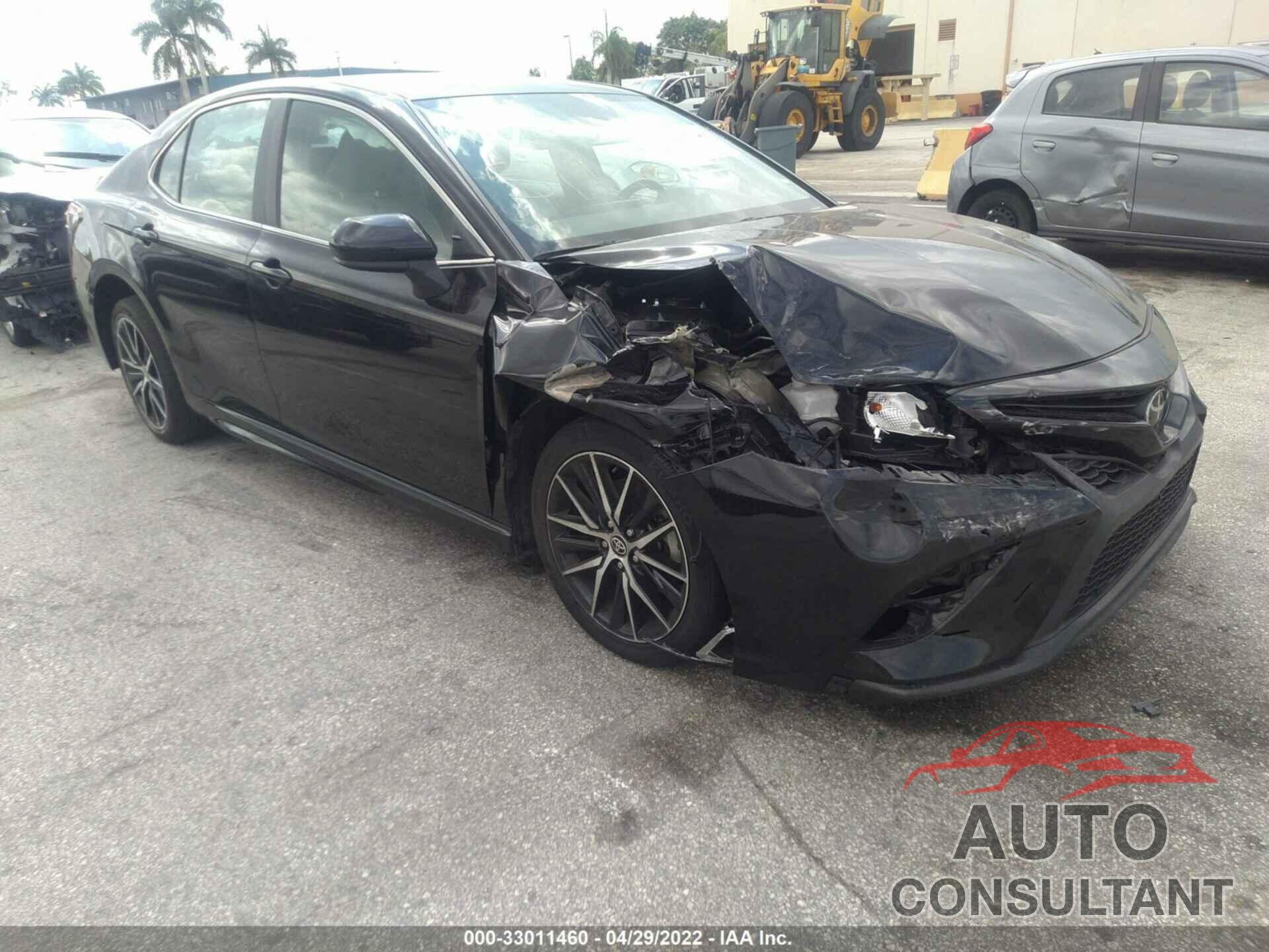 TOYOTA CAMRY 2021 - 4T1G11AK3MU525114