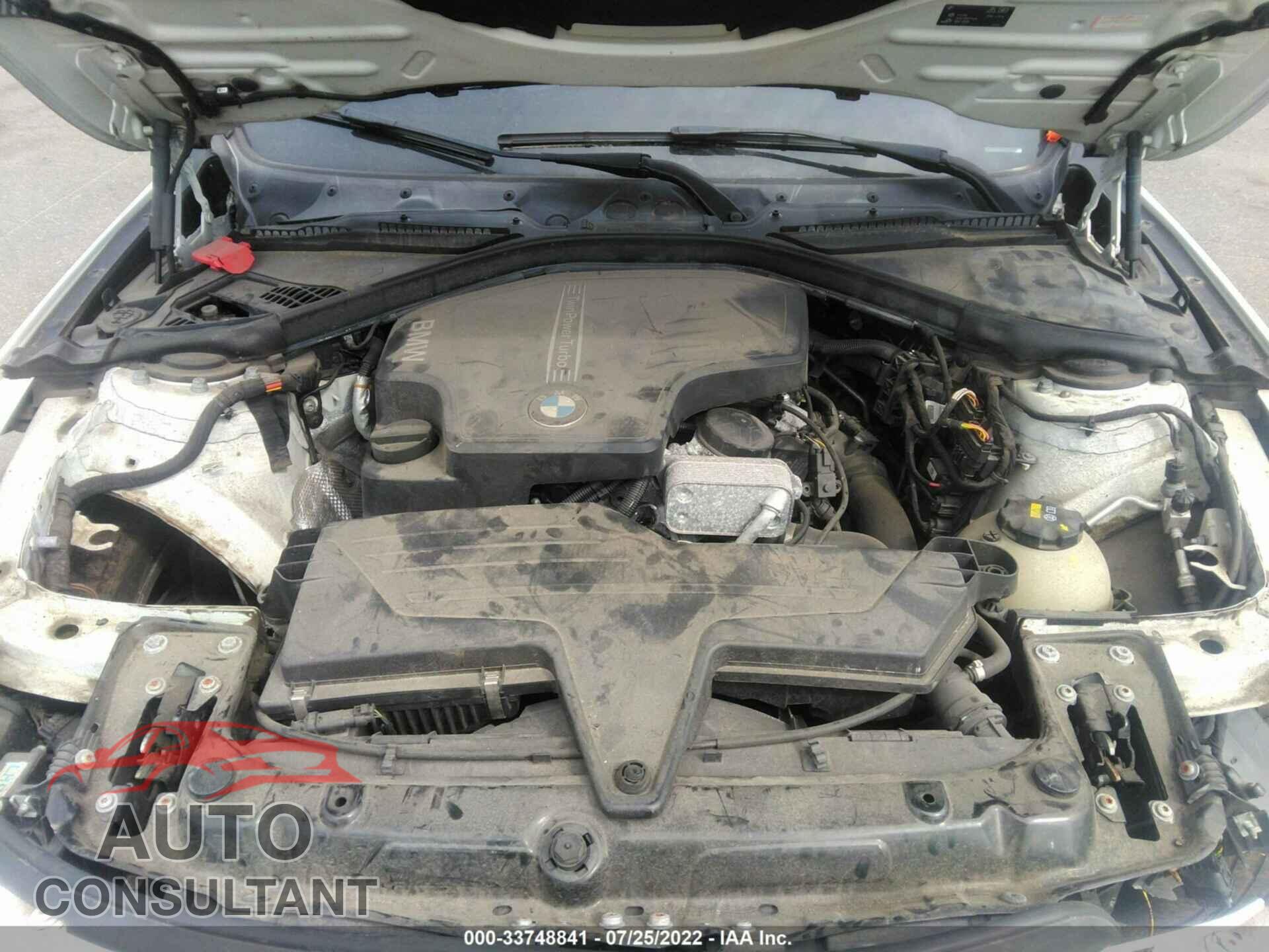 BMW 3 SERIES 2016 - WBA8E3G55GNU00959