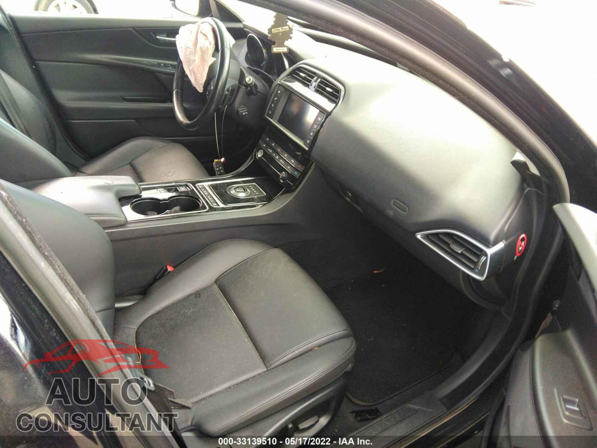 JAGUAR XE 2017 - SAJAR4BG7HA977932