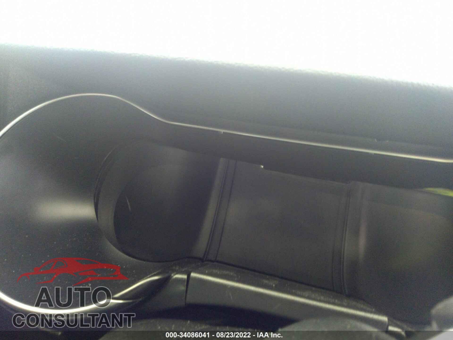 FORD MUSTANG 2019 - 1FA6P8CF9K5161088