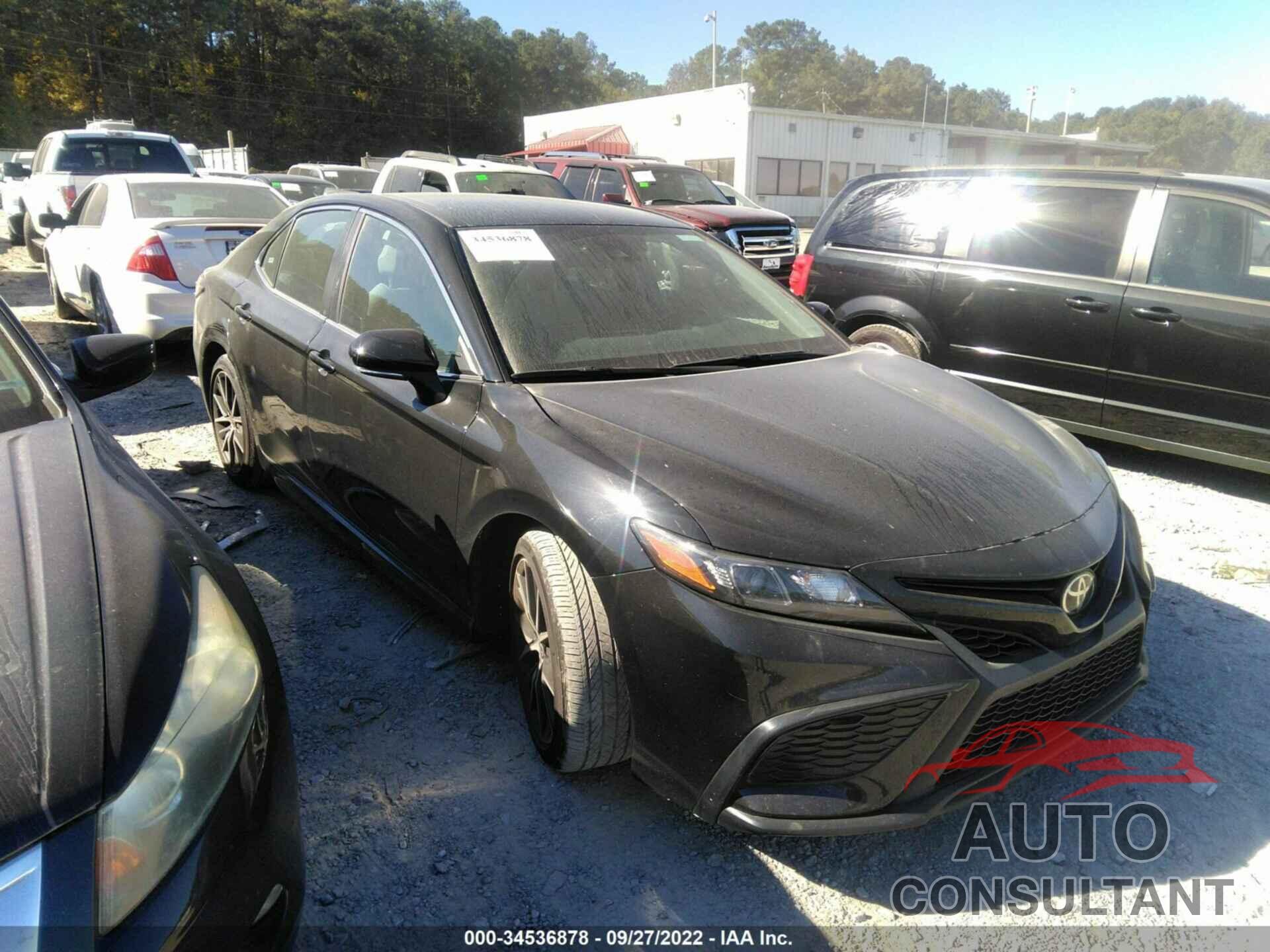TOYOTA CAMRY 2022 - 4T1G11AK5NU658491