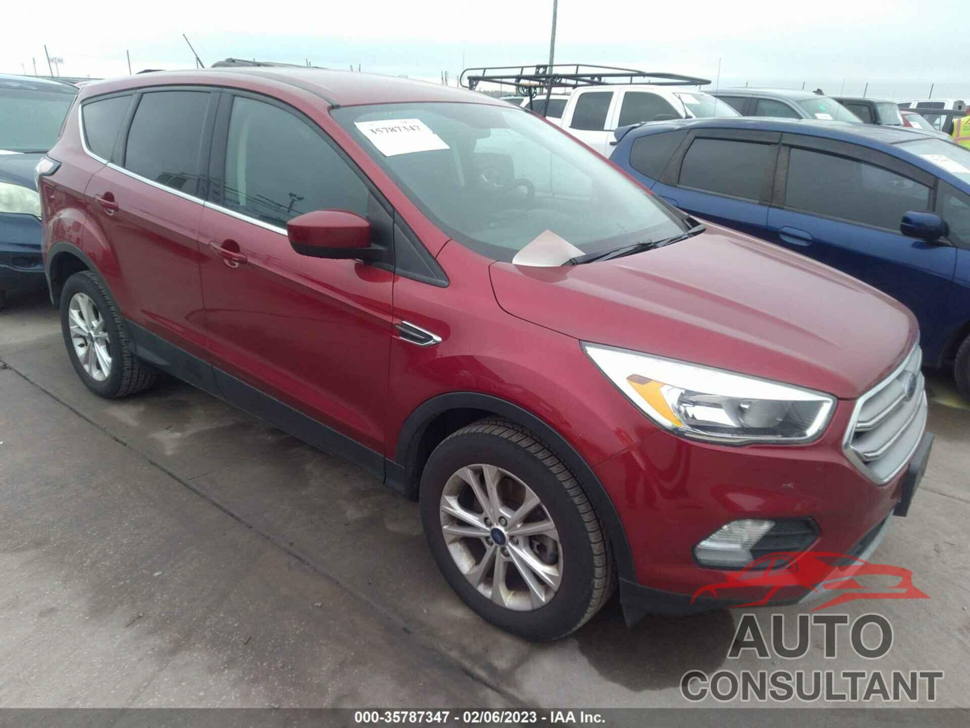 FORD ESCAPE 2017 - 1FMCU9GD3HUE83949