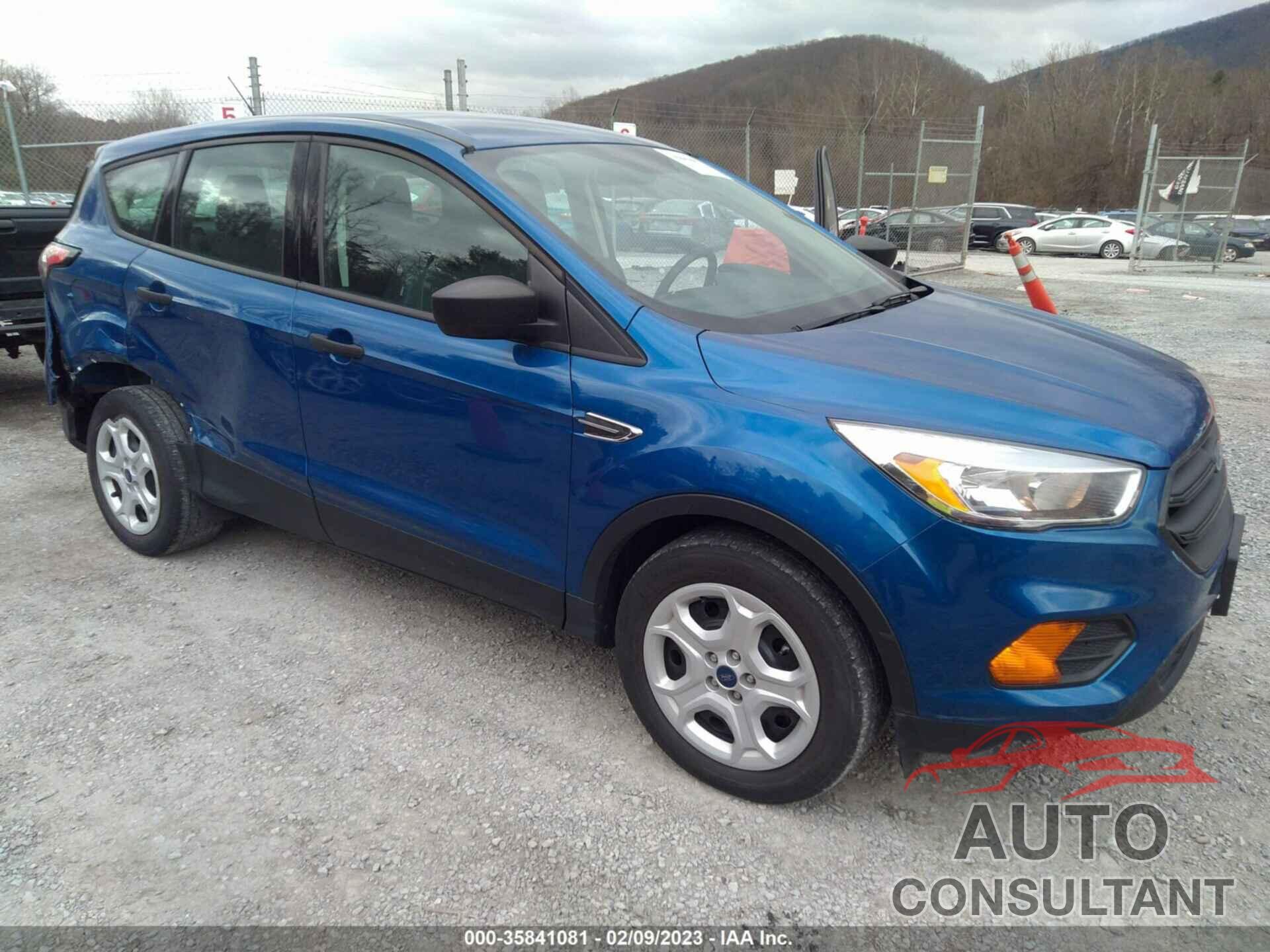 FORD ESCAPE 2017 - 1FMCU0F70HUD24278