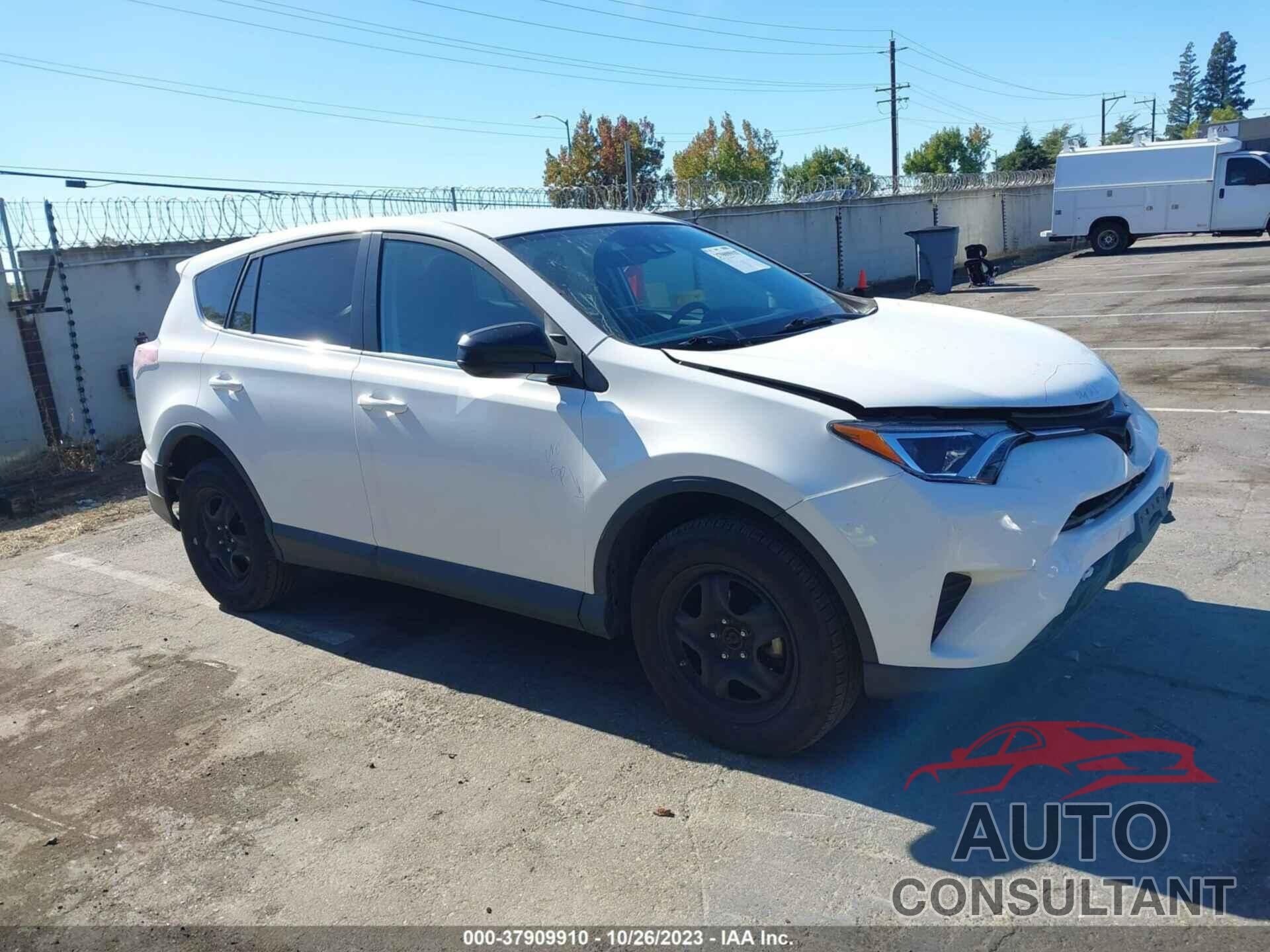 TOYOTA RAV4 2018 - 2T3BFREV9JW777578