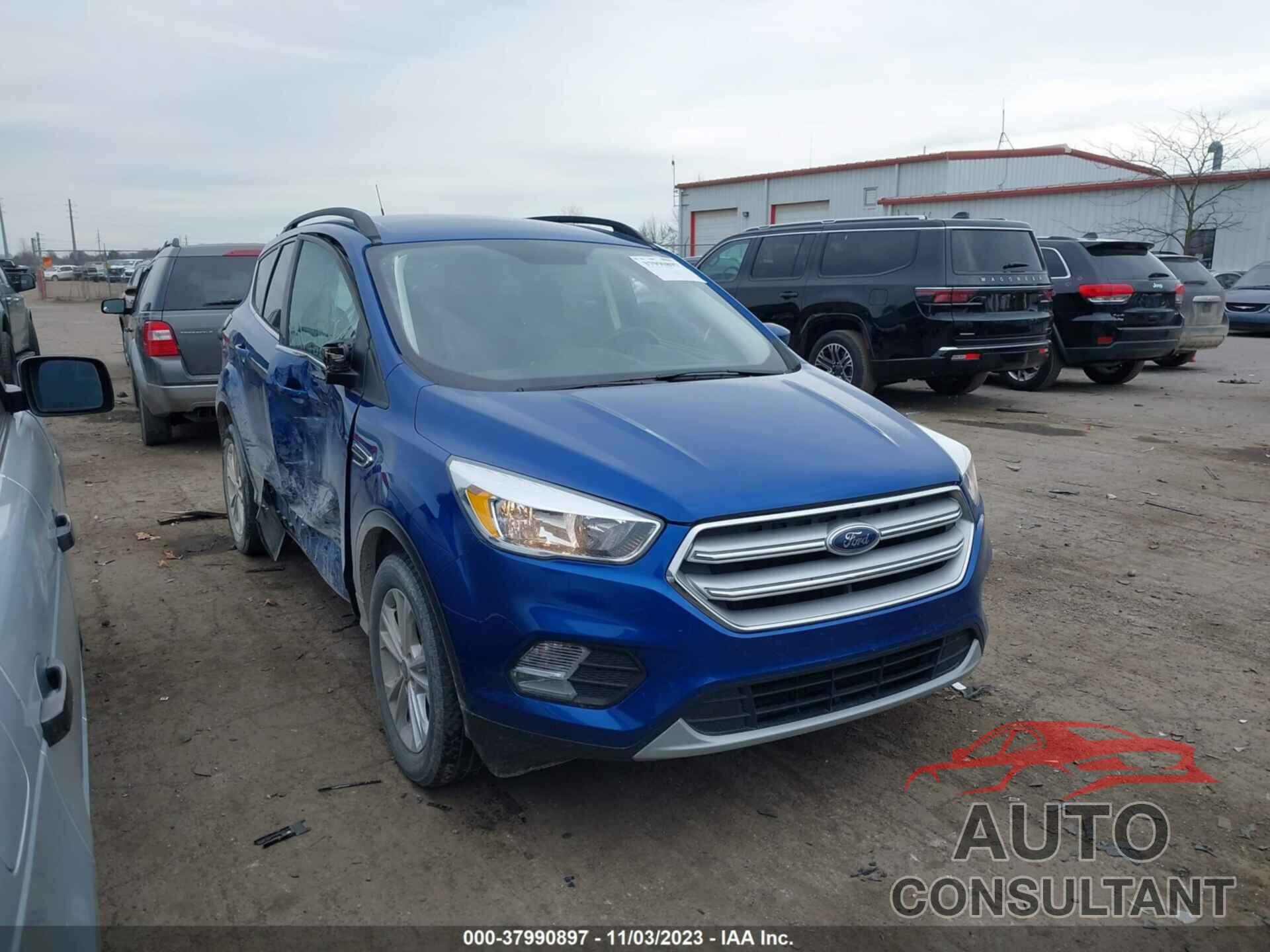 FORD ESCAPE 2018 - 1FMCU9GD5JUC33604