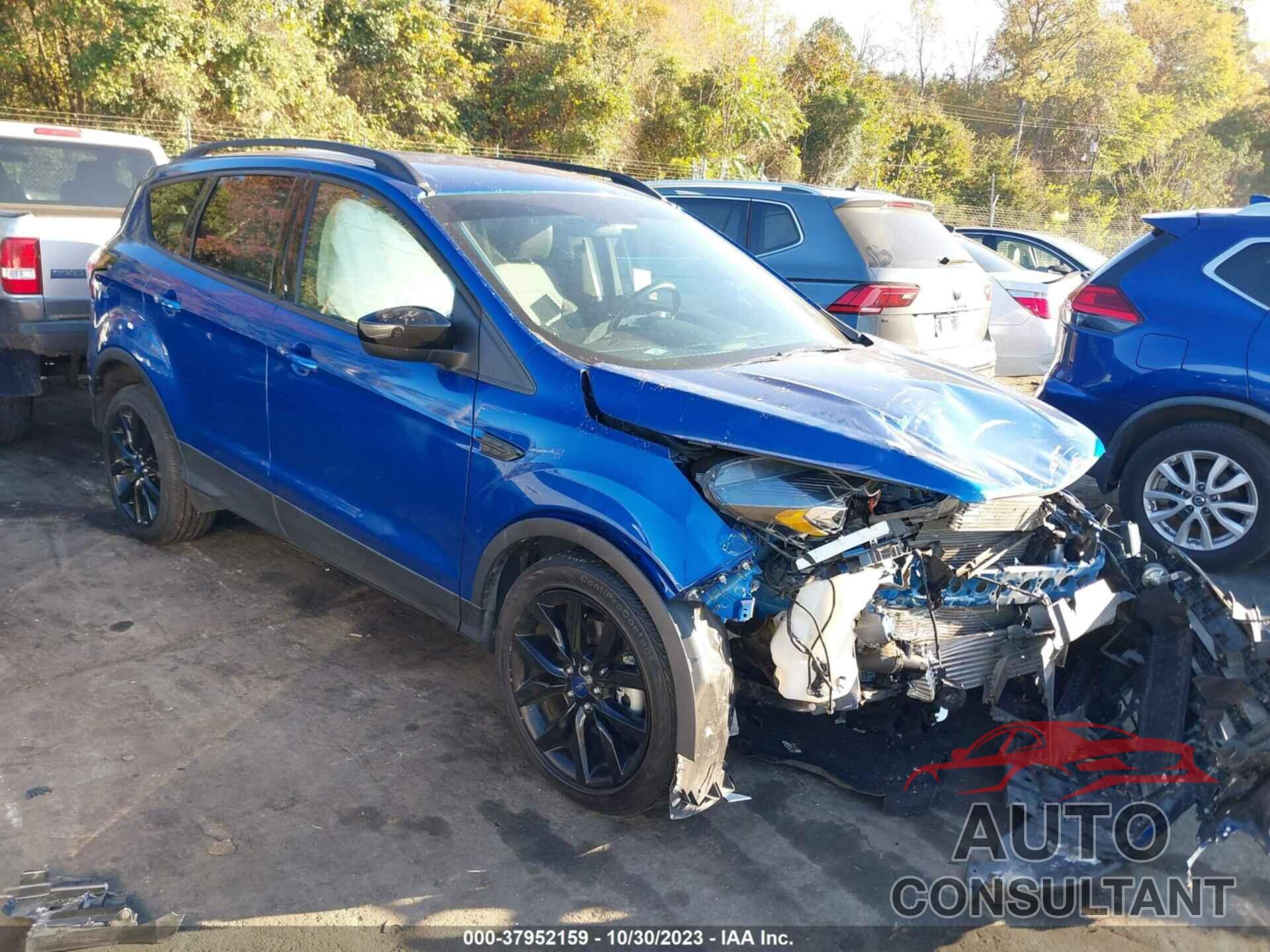 FORD ESCAPE 2017 - 1FMCU0G90HUB81669