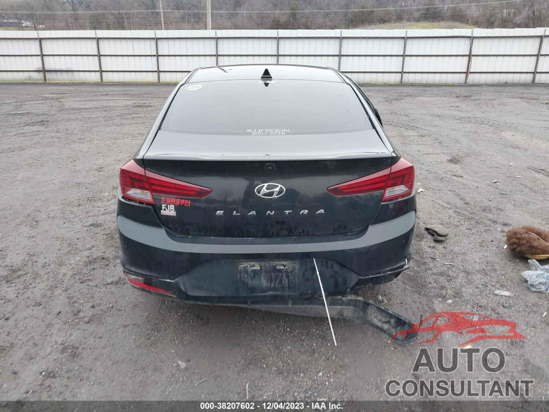 HYUNDAI ELANTRA 2020 - 5NPD84LF5LH511020