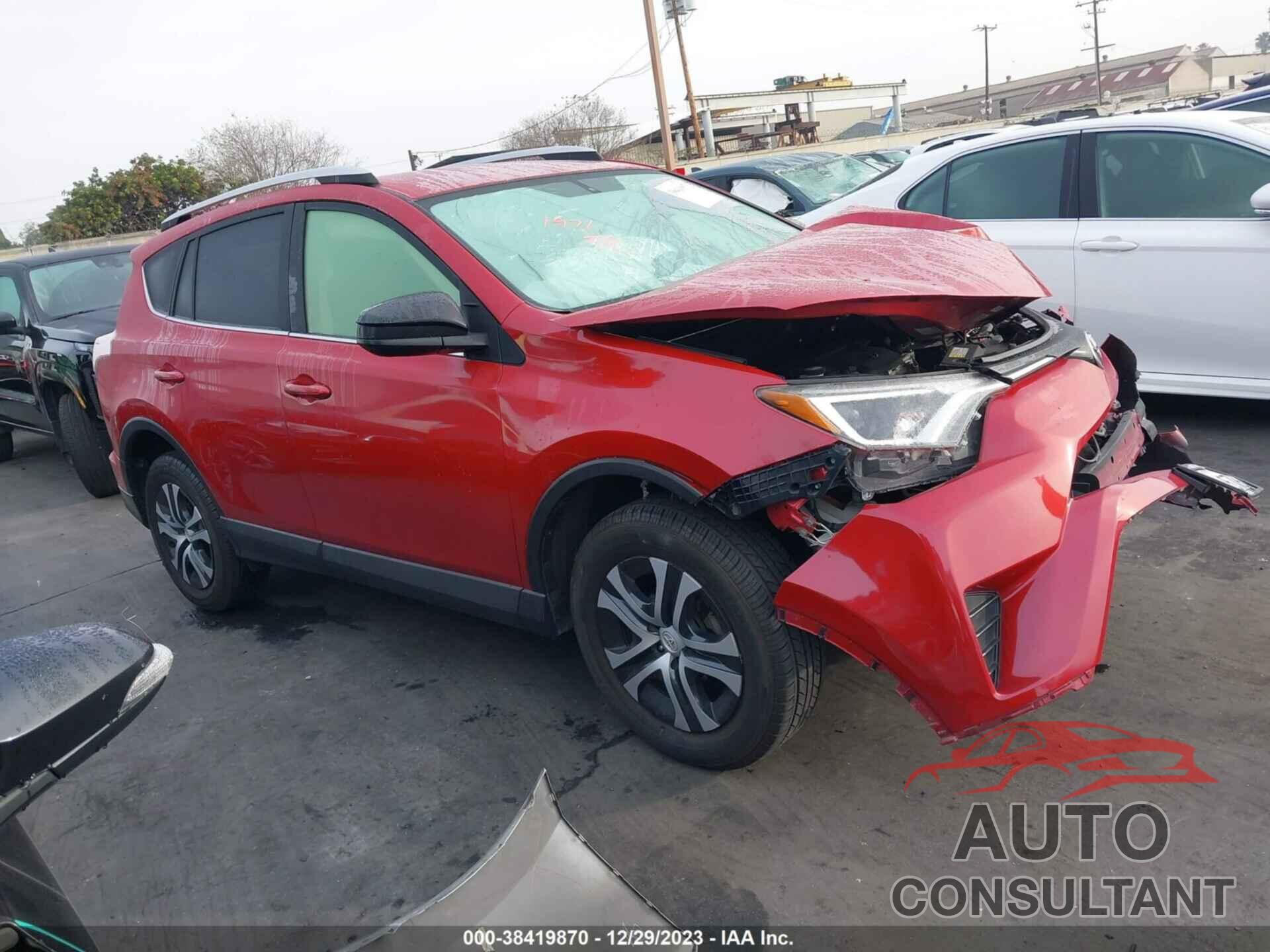 TOYOTA RAV4 2016 - JTMZFREV7GJ093201