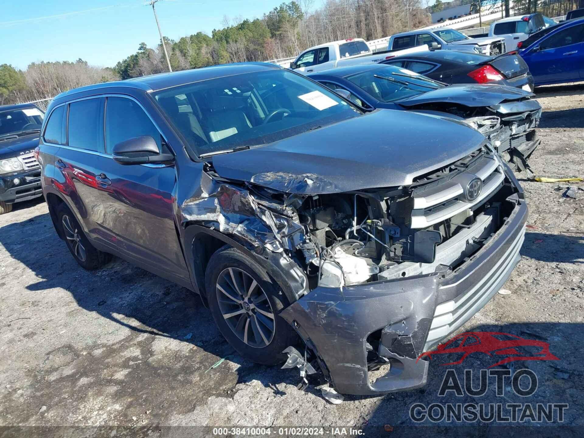 TOYOTA HIGHLANDER 2018 - 5TDJZRFH6JS833389