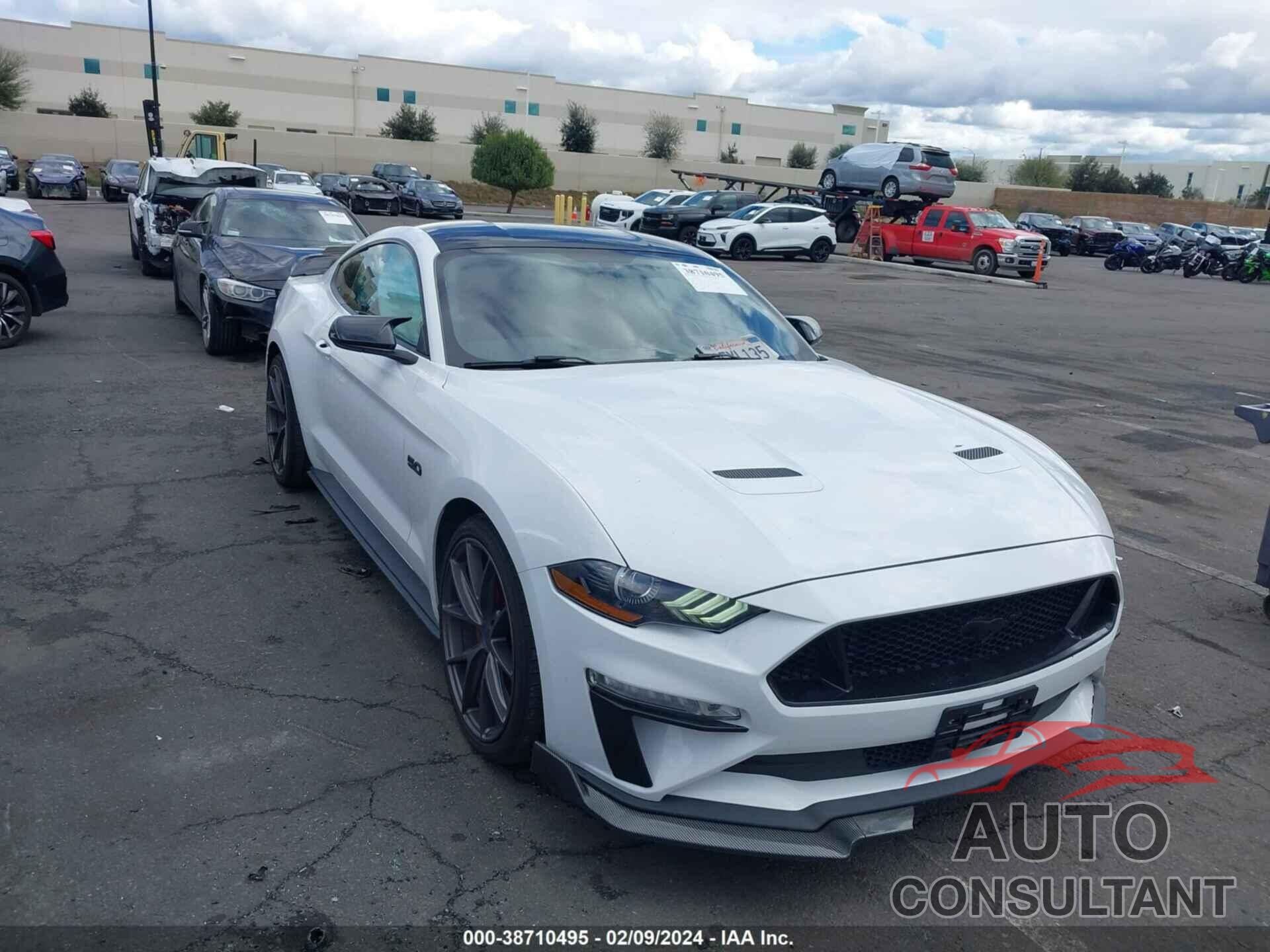 FORD MUSTANG 2018 - 1FA6P8CF8J5165874