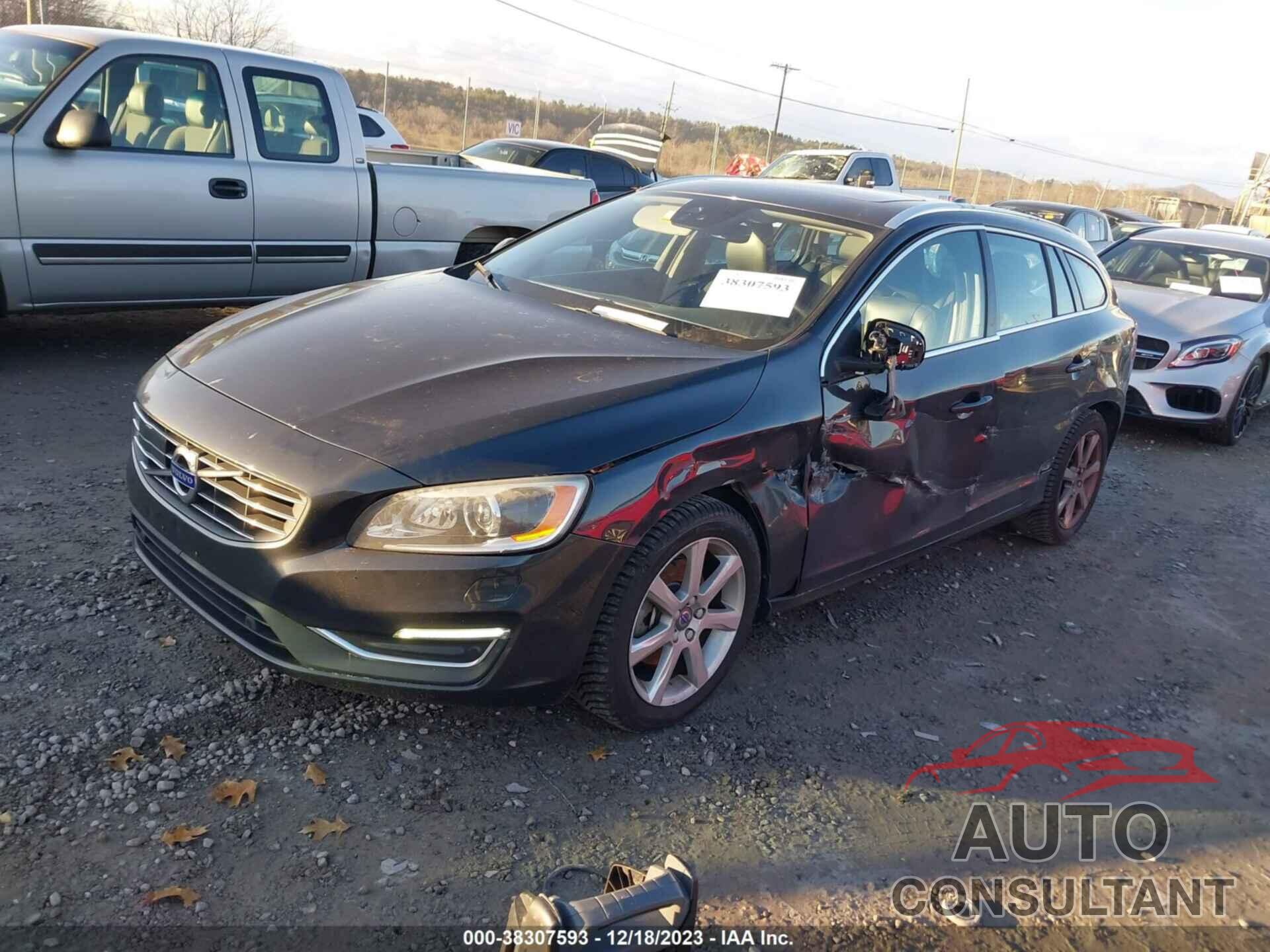 VOLVO V60 2016 - YV140MEM5G1301852