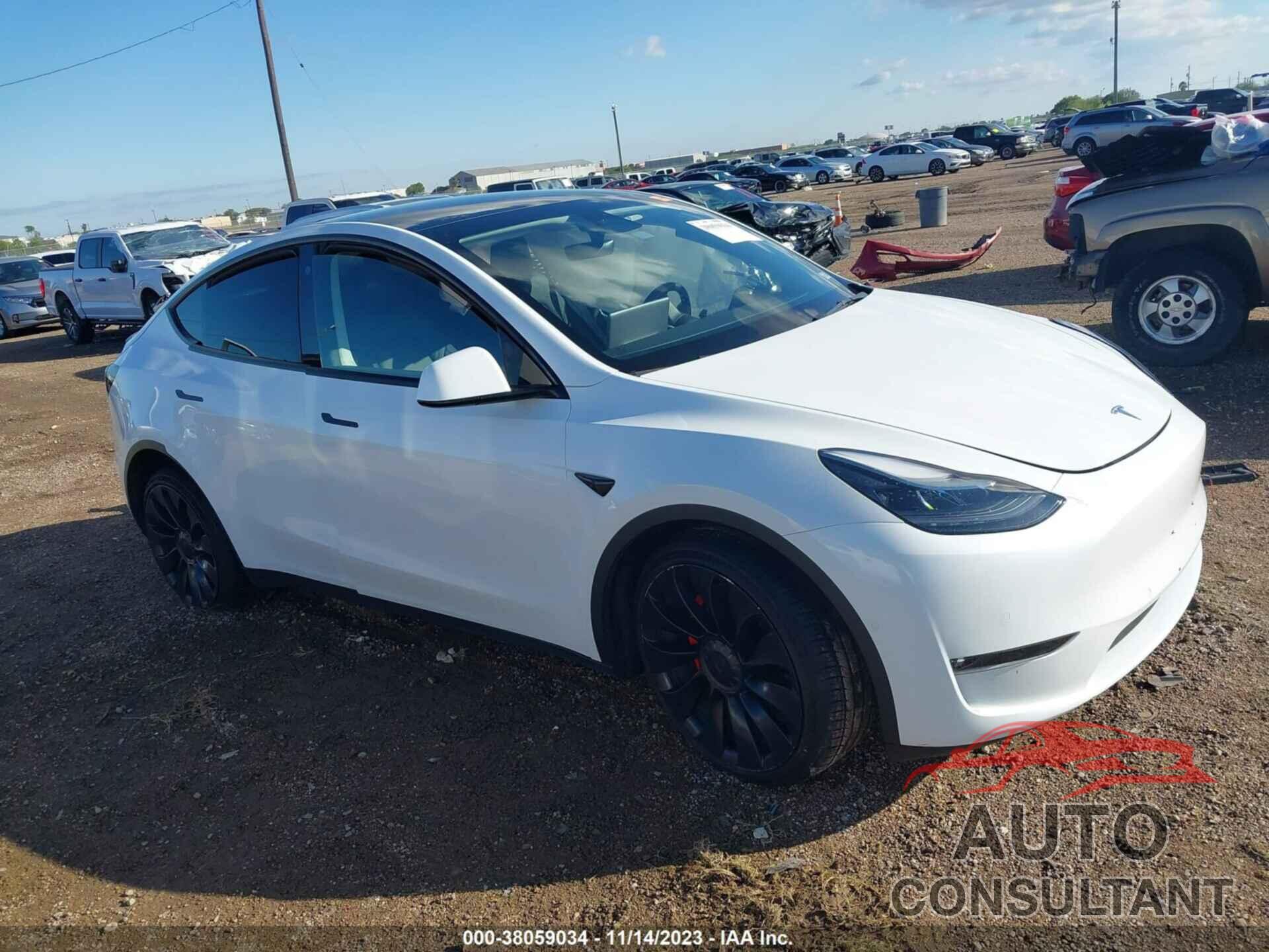 TESLA MODEL Y 2022 - 7SAYGDEFXNF456733