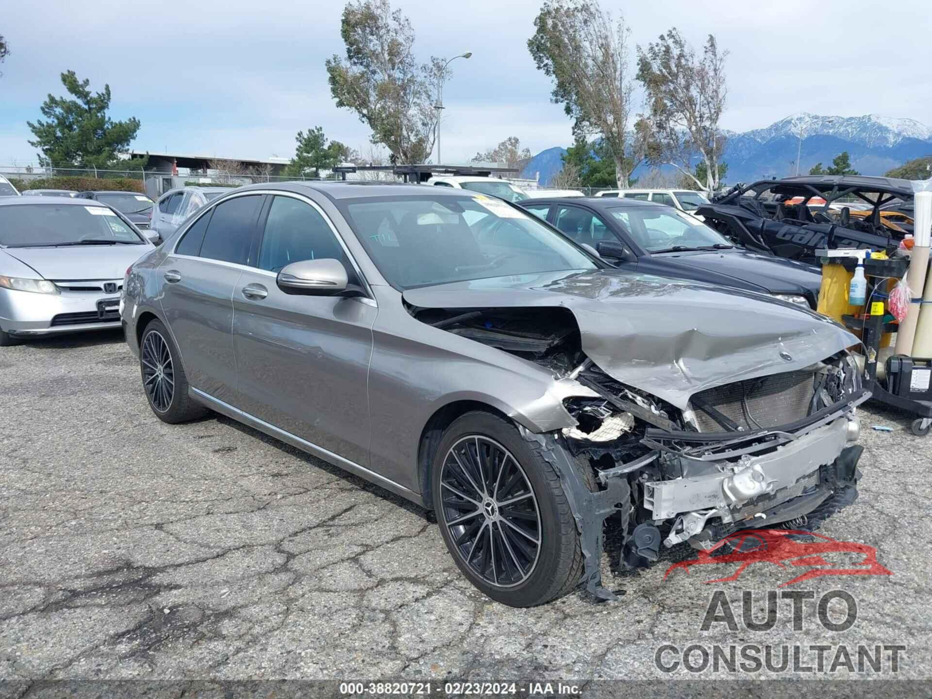 MERCEDES-BENZ C 300 2019 - 55SWF8DB8KU298755