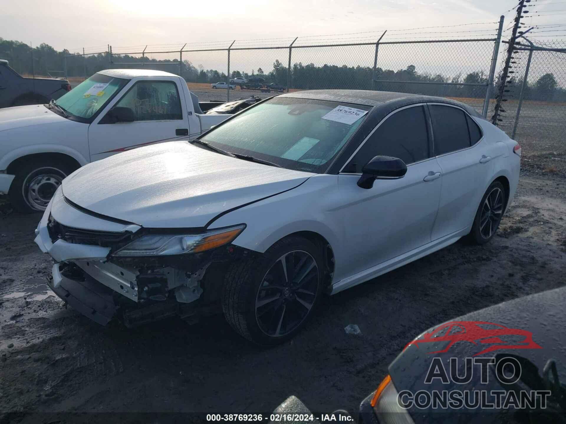 TOYOTA CAMRY 2019 - 4T1B61HK6KU756894