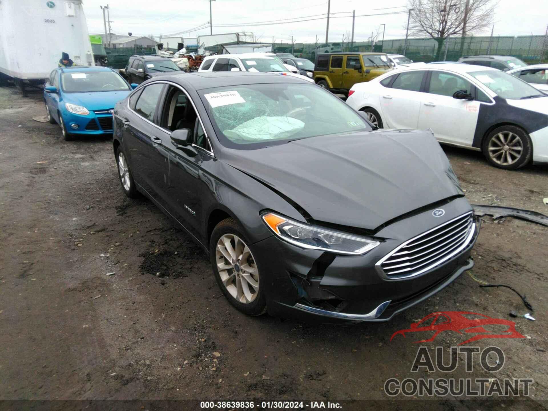 FORD FUSION HYBRID 2019 - 3FA6P0MU4KR119682