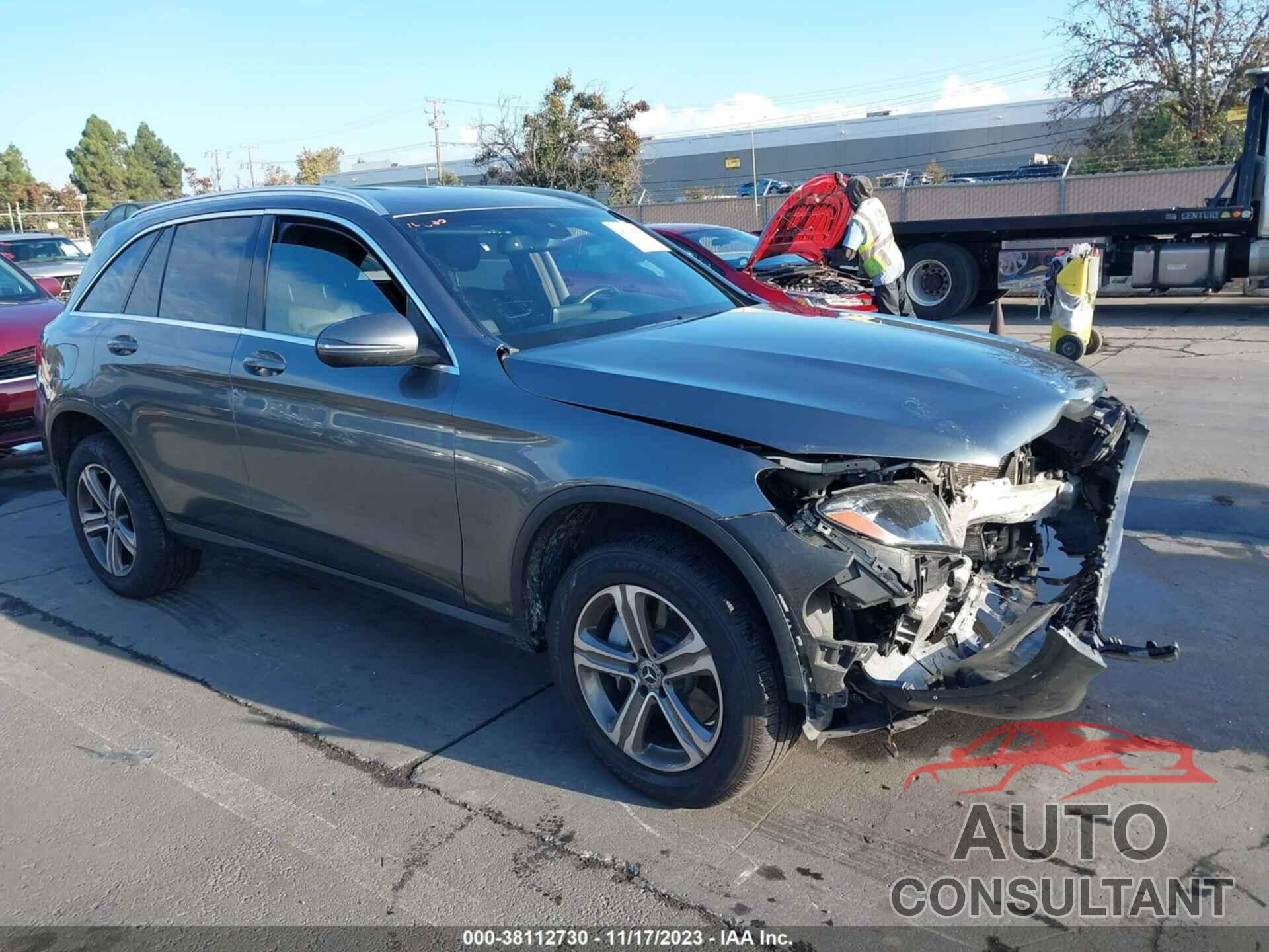 MERCEDES-BENZ GLC 2018 - WDC0G4JB4JV031933