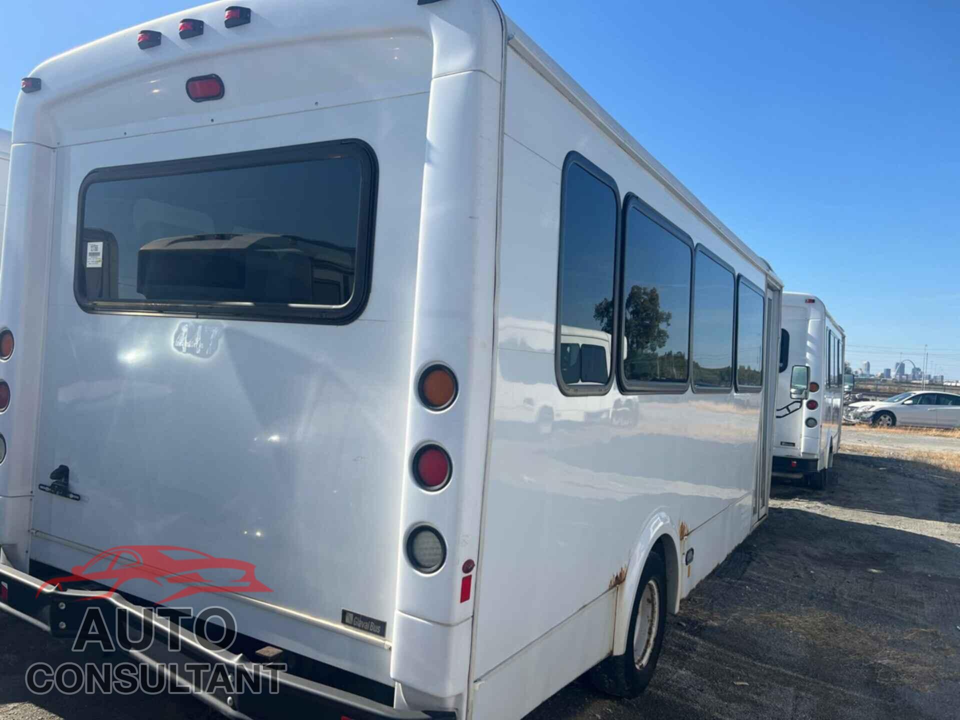 FORD E-450 CUTAWAY 2017 - 1FDFE4FS5HDC32007