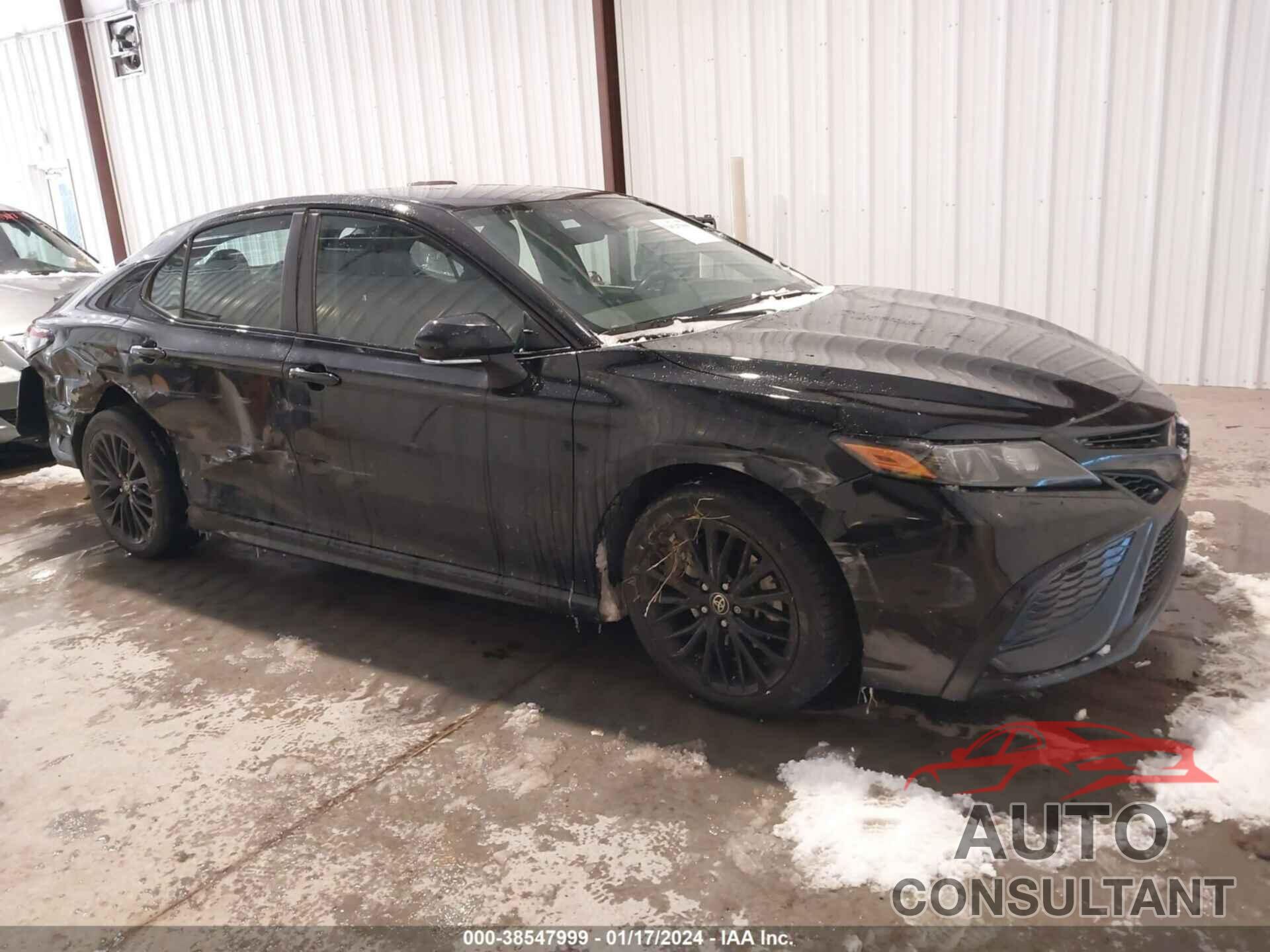 TOYOTA CAMRY 2022 - 4T1G11AKXNU012461