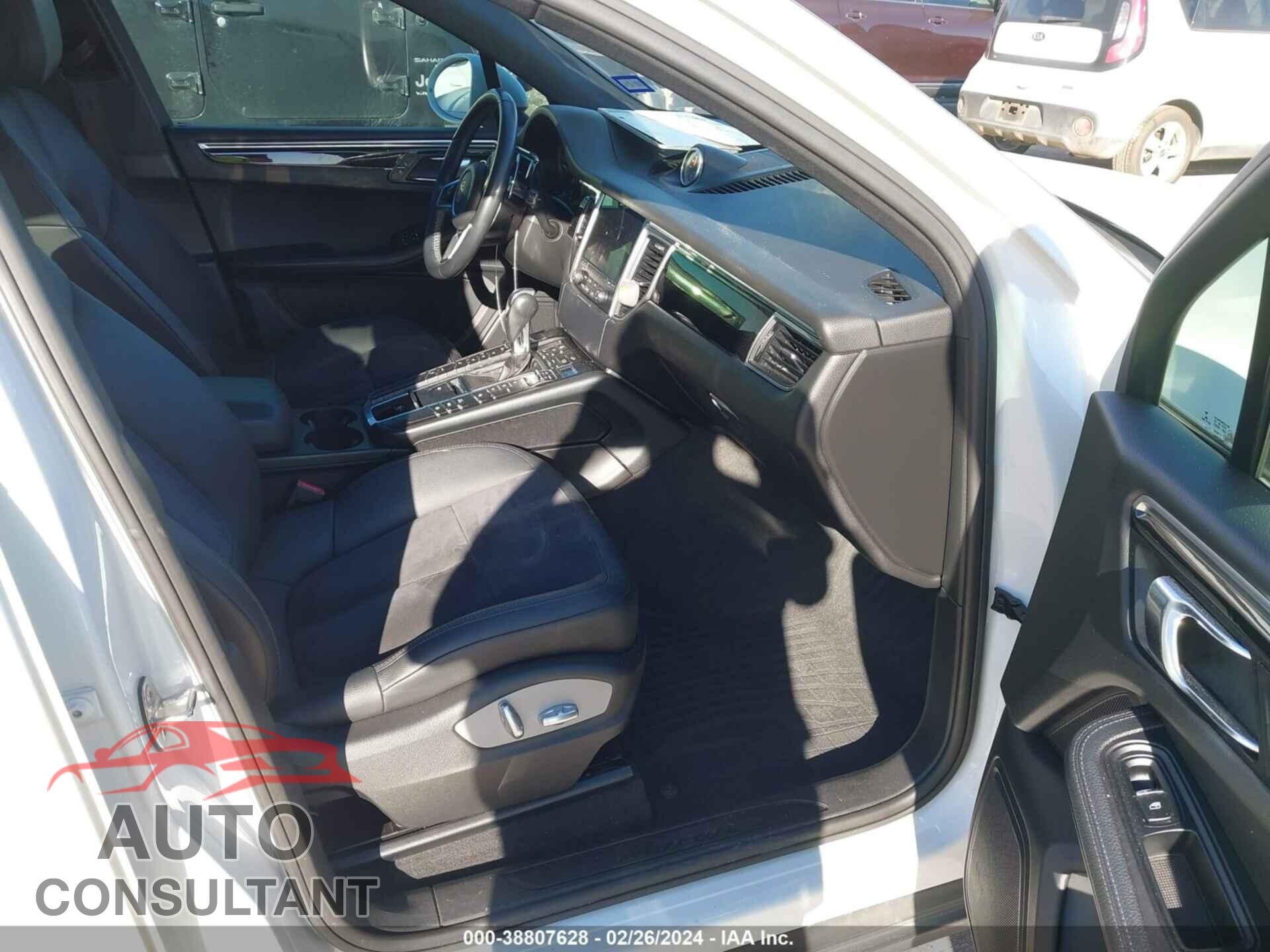 PORSCHE MACAN 2017 - WP1AA2A59HLB81129