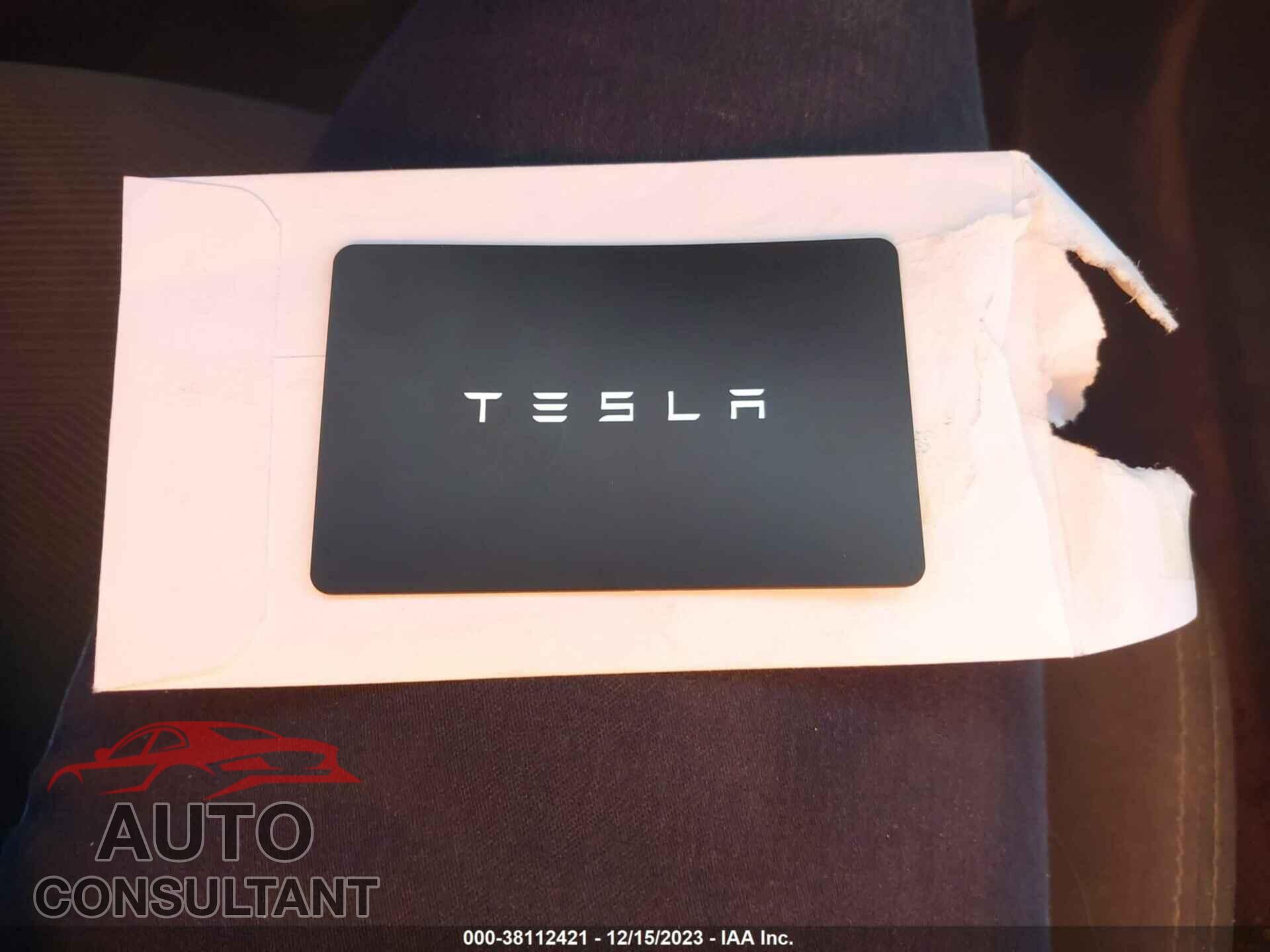 TESLA MODEL Y 2023 - 7SAYGDEE4PA048252