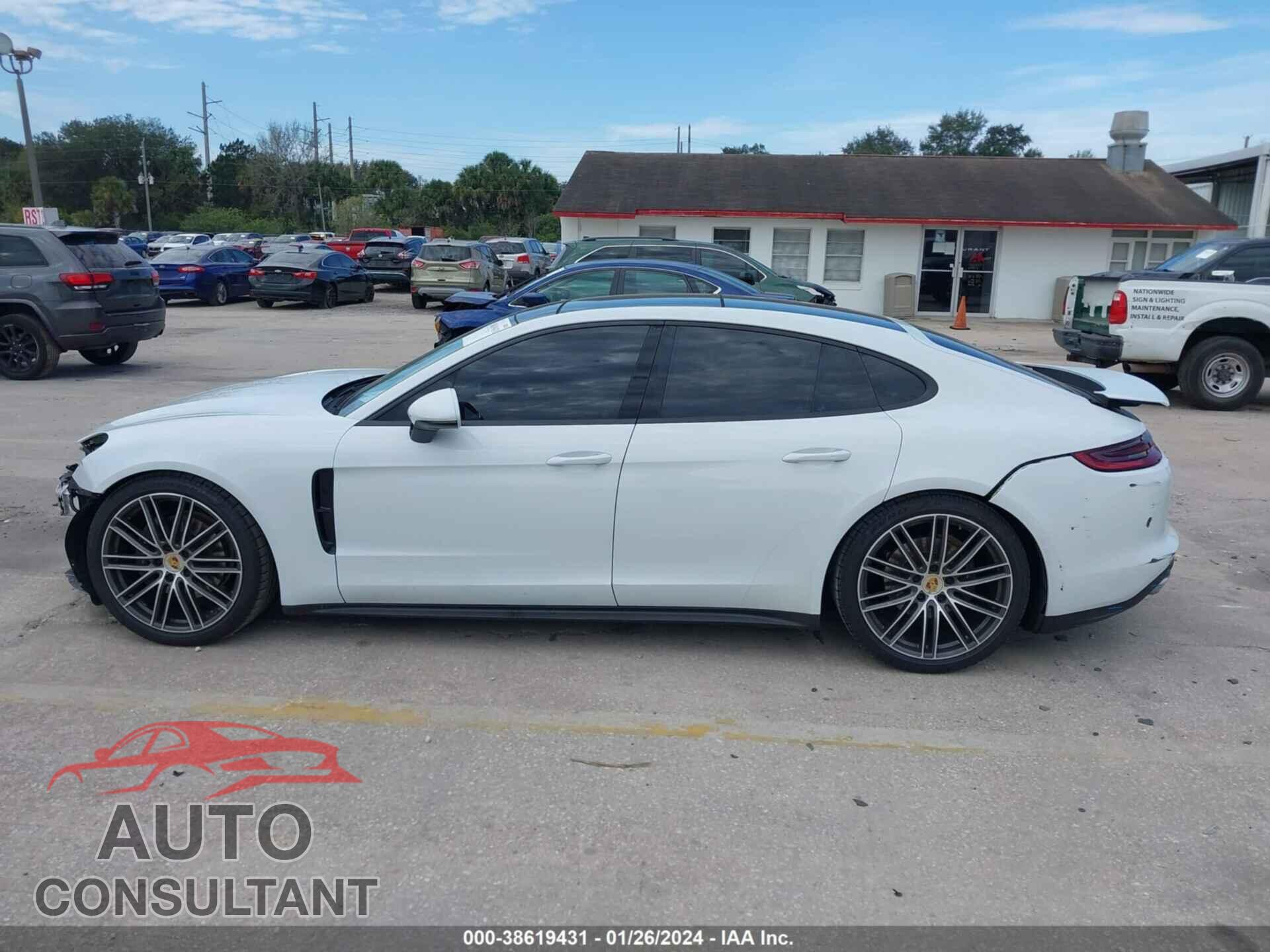 PORSCHE PANAMERA 2017 - WP0AA2A78HL101936