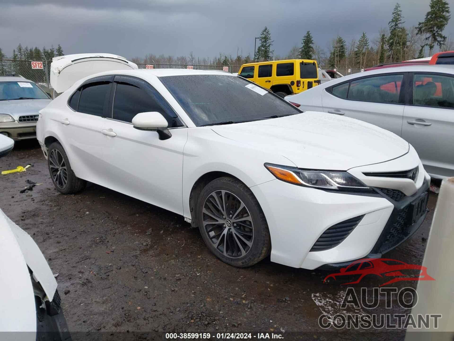 TOYOTA CAMRY 2018 - JTNB11HK9J3041689