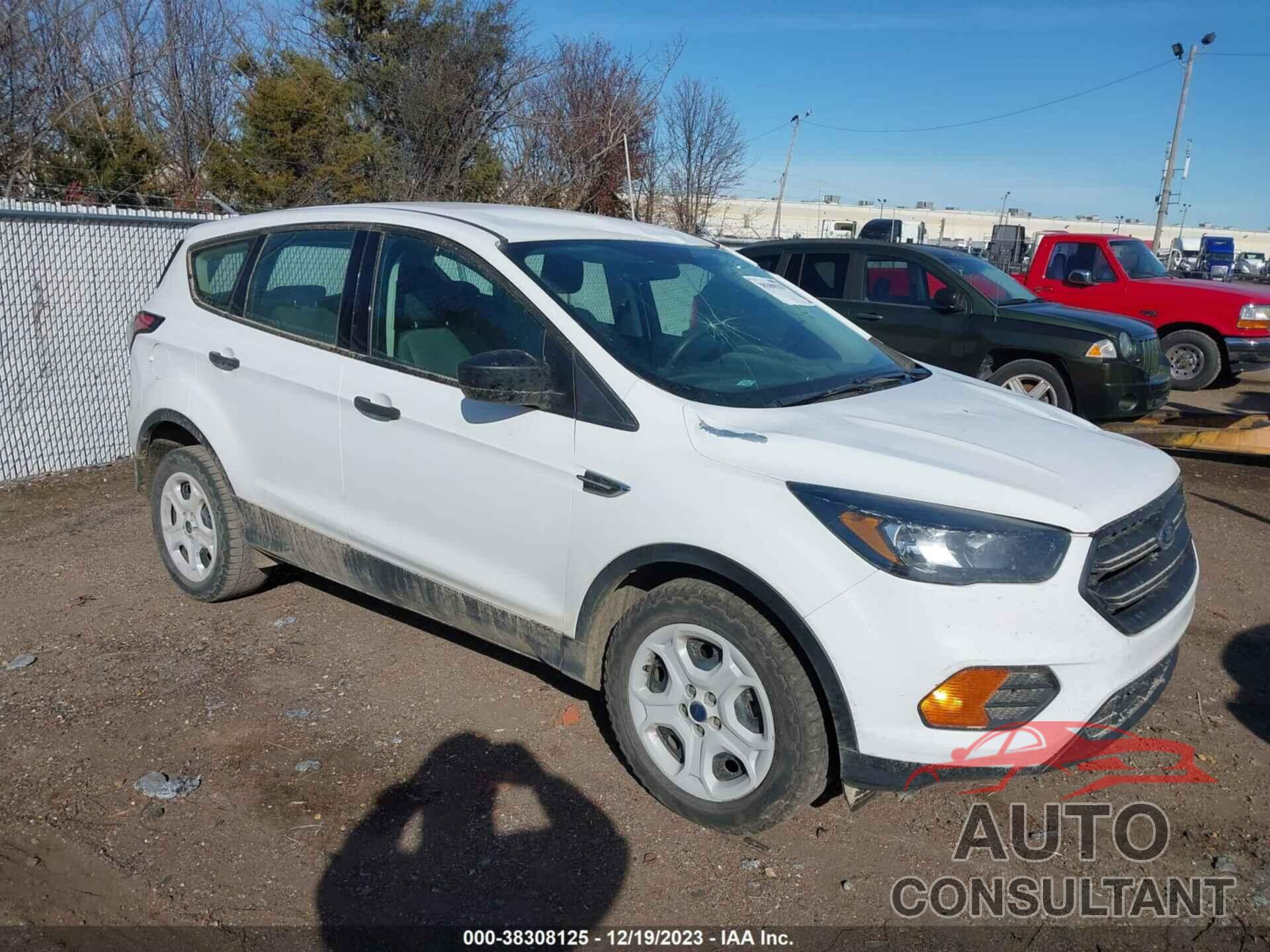FORD ESCAPE 2018 - 1FMCU0F76JUB36175