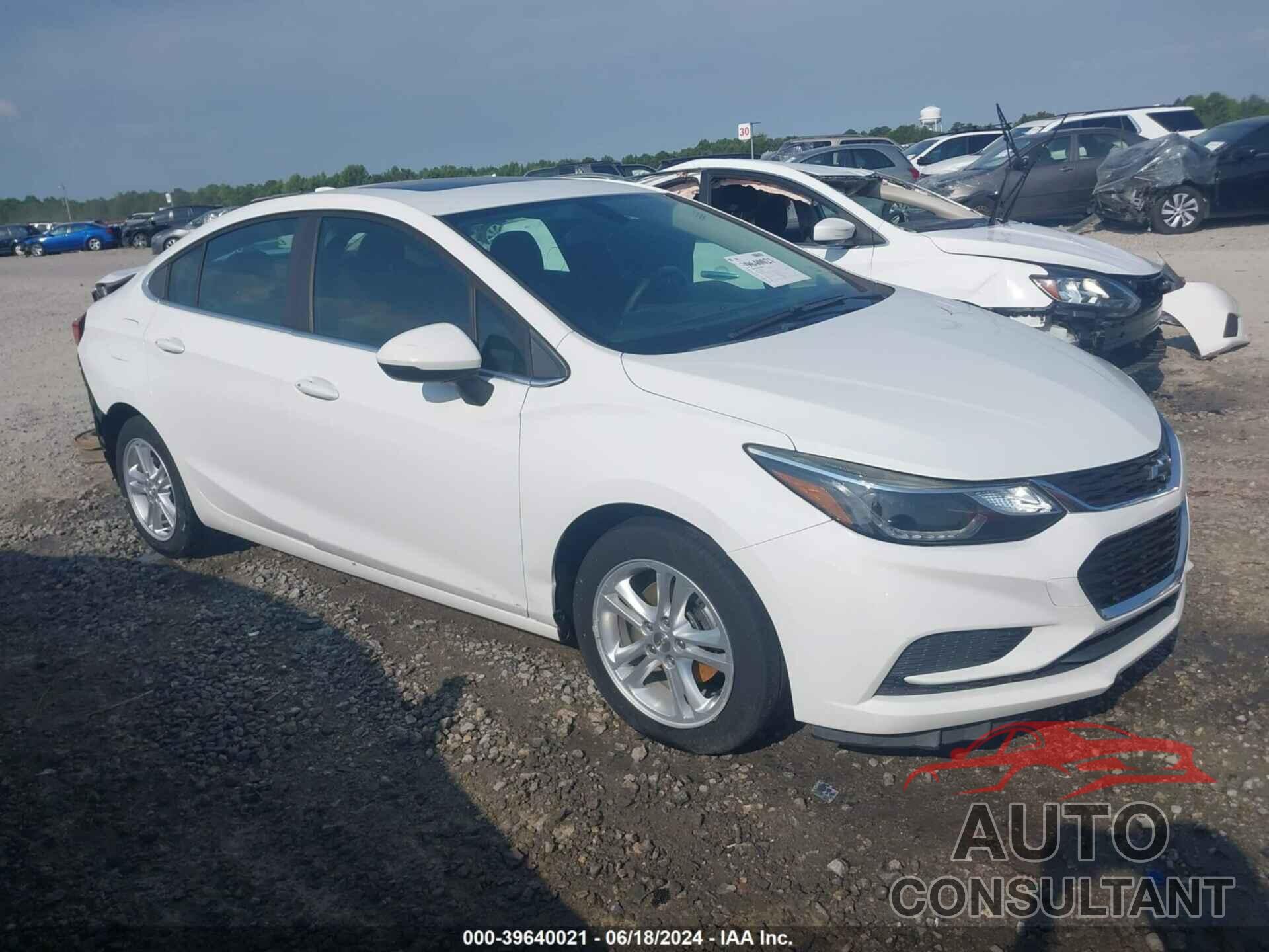 CHEVROLET CRUZE 2018 - 1G1BE5SM0J7214530