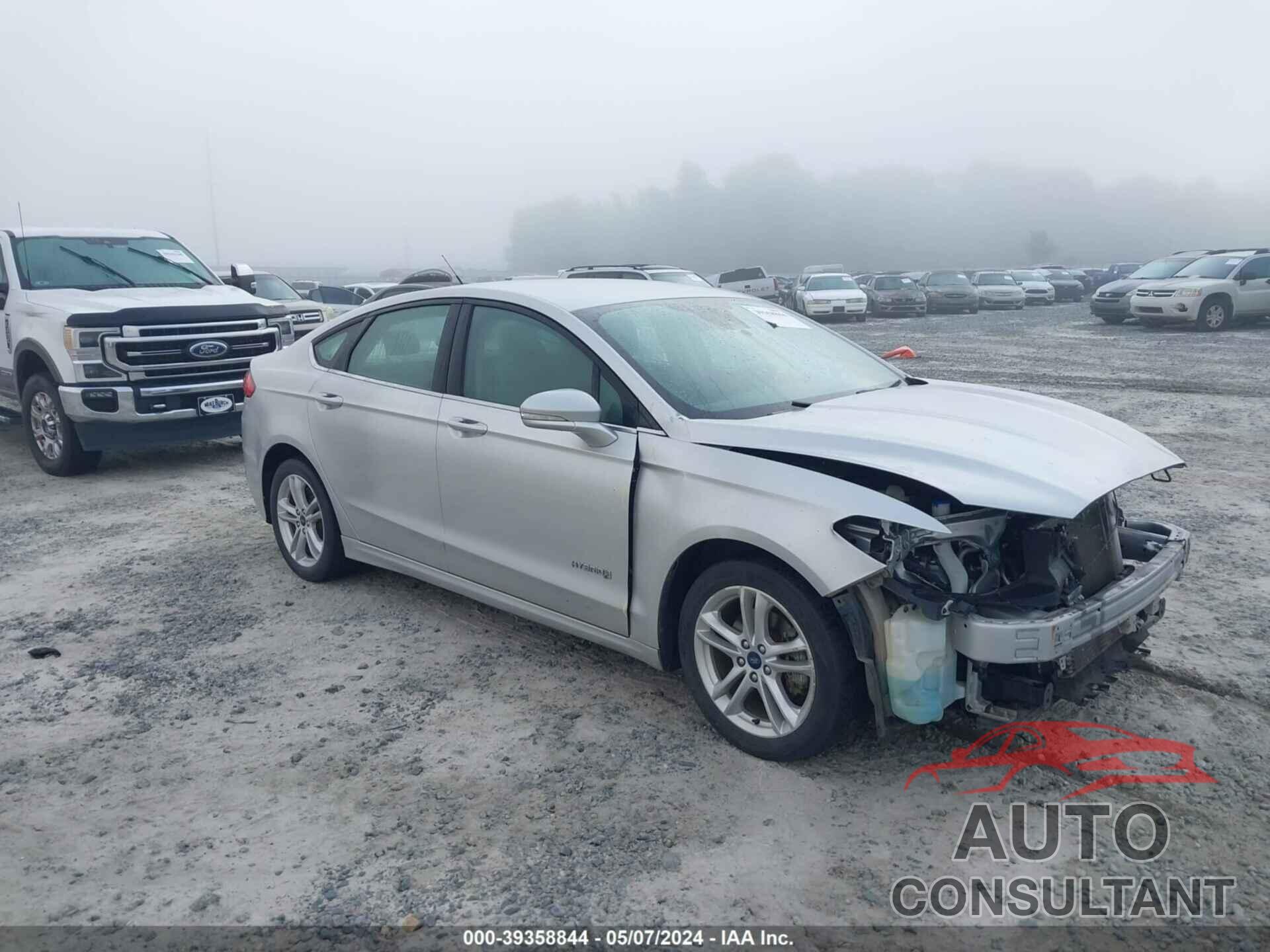 FORD FUSION HYBRID 2018 - 3FA6P0LU3JR262798