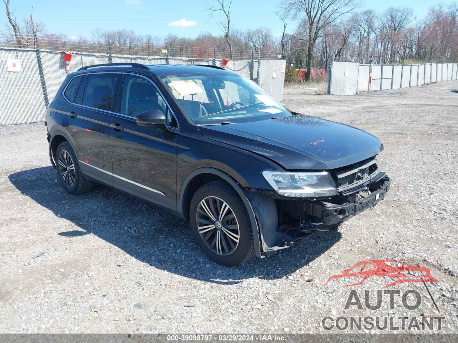 VOLKSWAGEN TIGUAN 2018 - 3VV2B7AX5JM028271