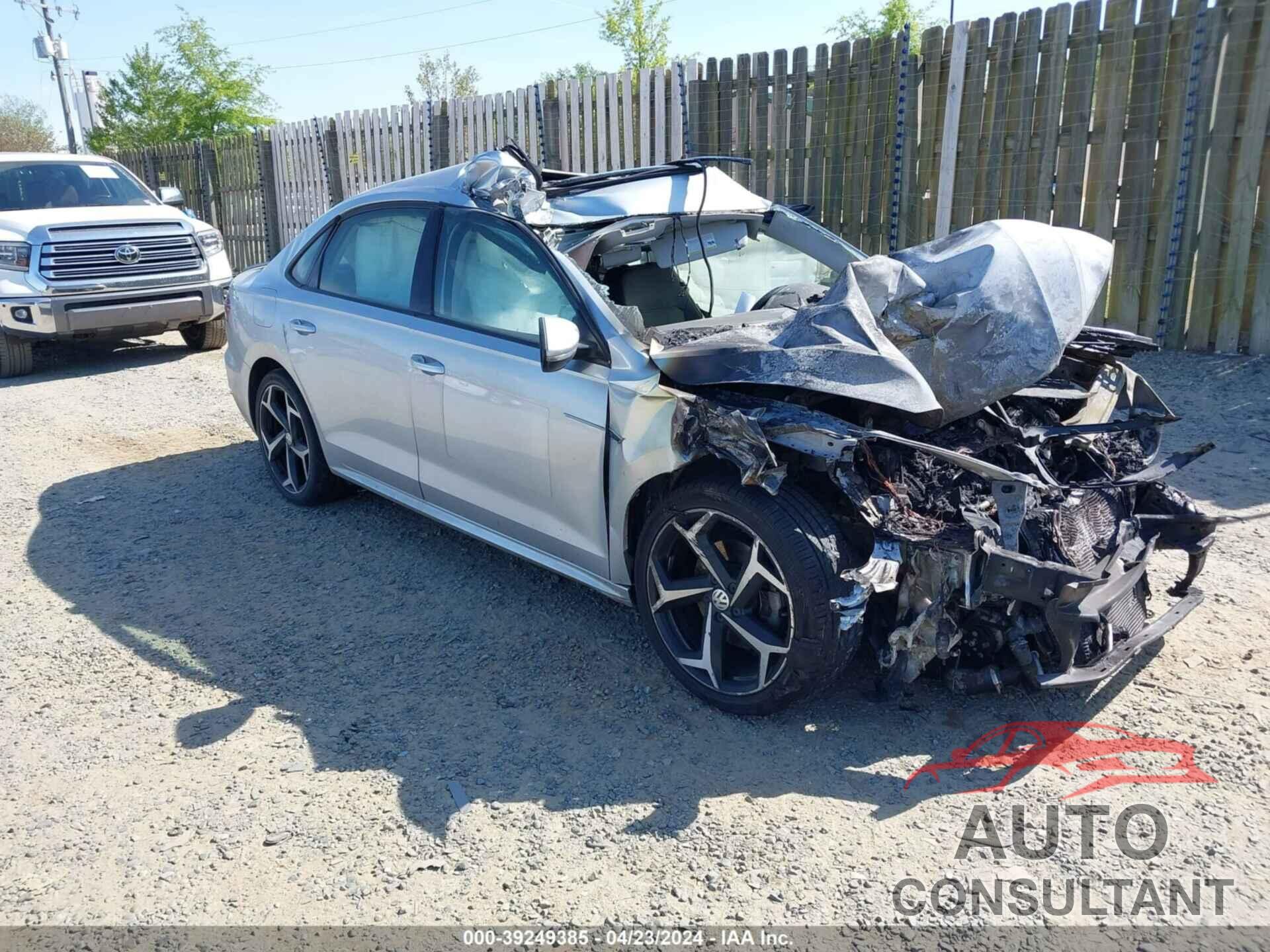 VOLKSWAGEN PASSAT 2020 - 1VWMA7A38LC018973