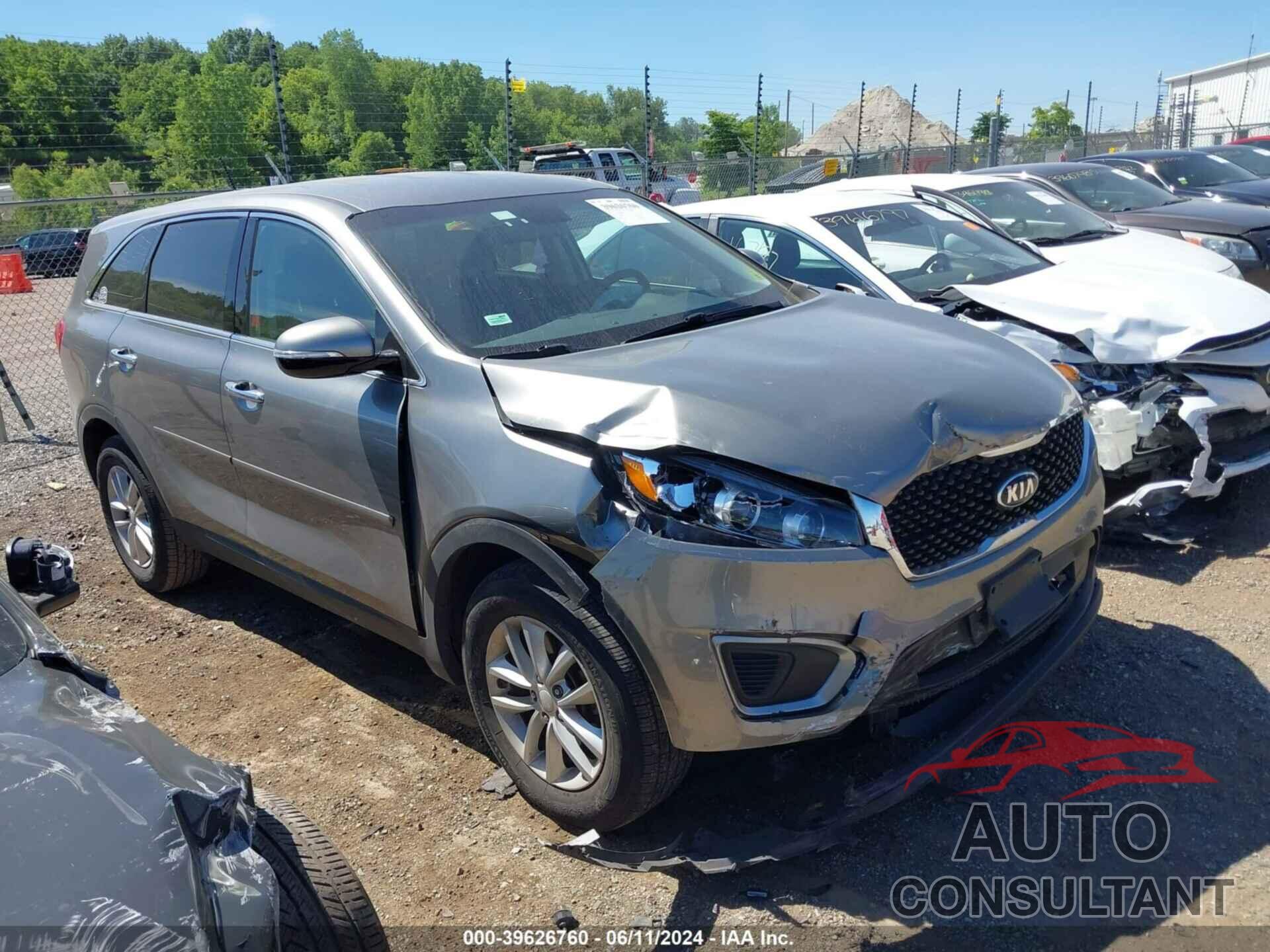 KIA SORENTO 2017 - 5XYPG4A34HG200640