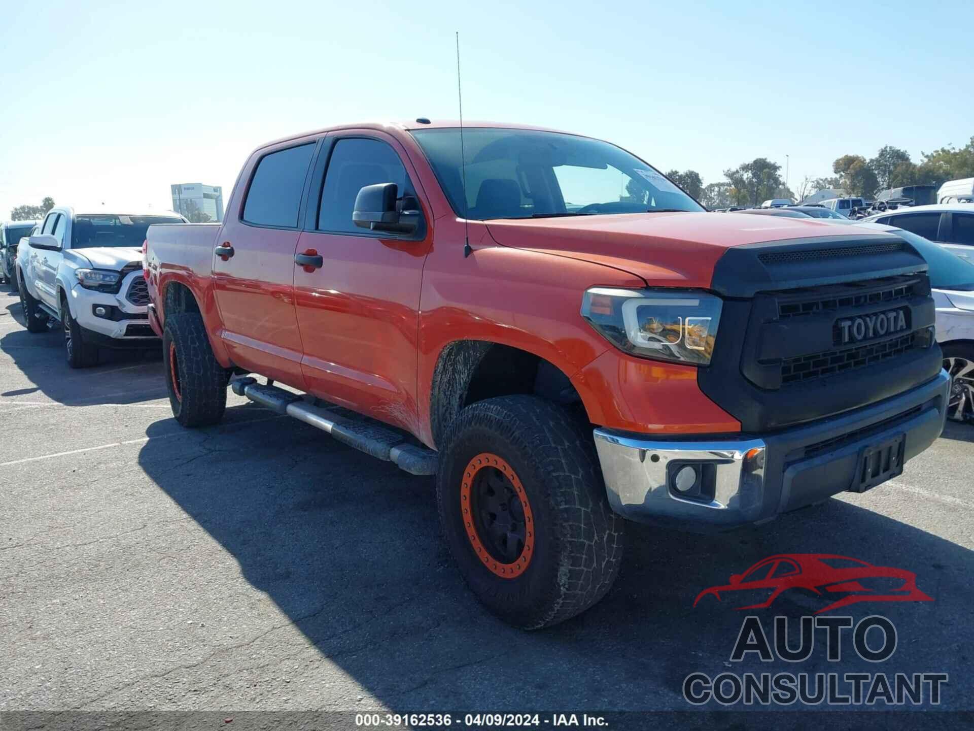 TOYOTA TUNDRA 2016 - 5TFDY5F10GX568743