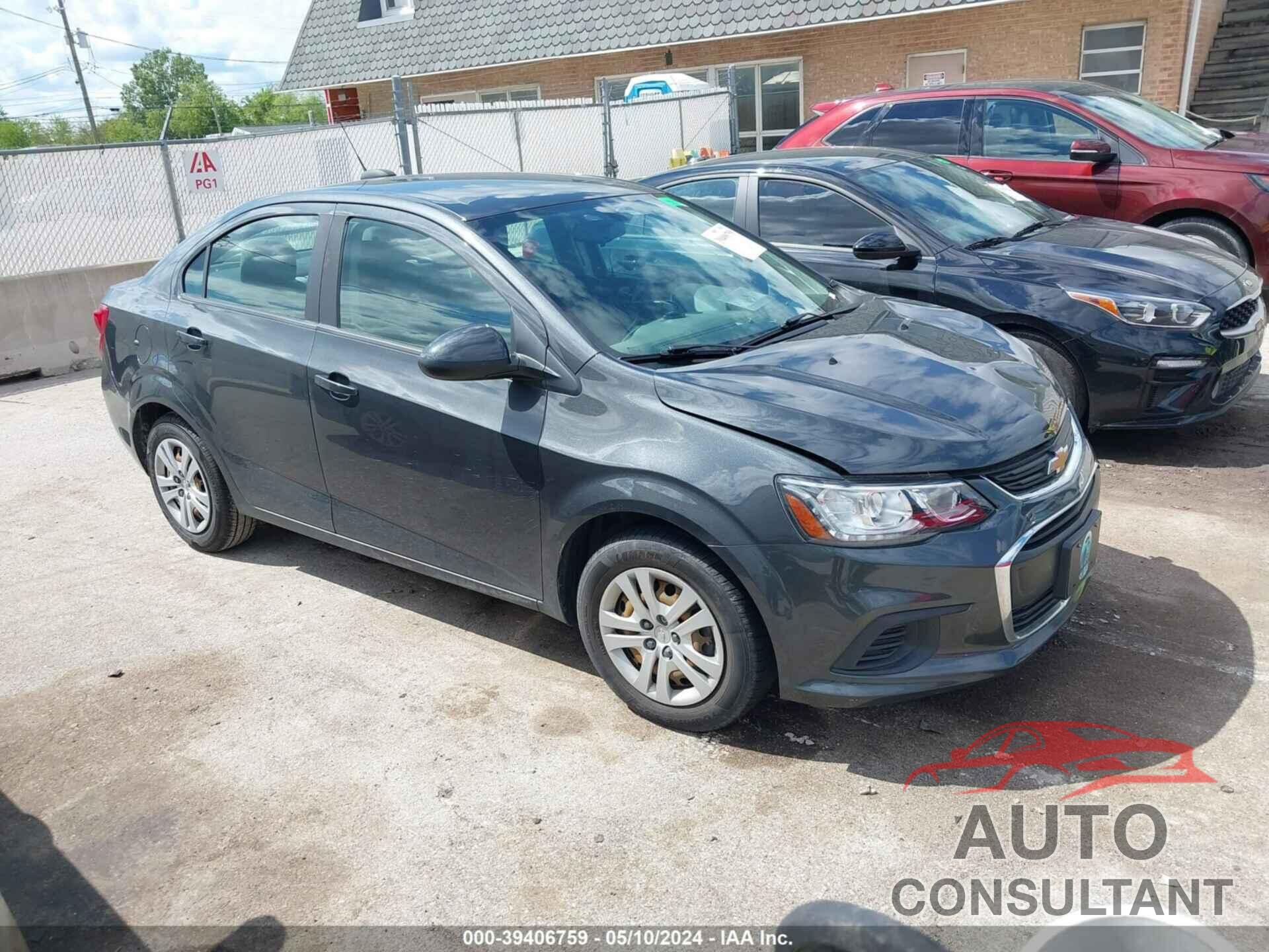 CHEVROLET SONIC 2019 - 1G1JB5SB0K4136787