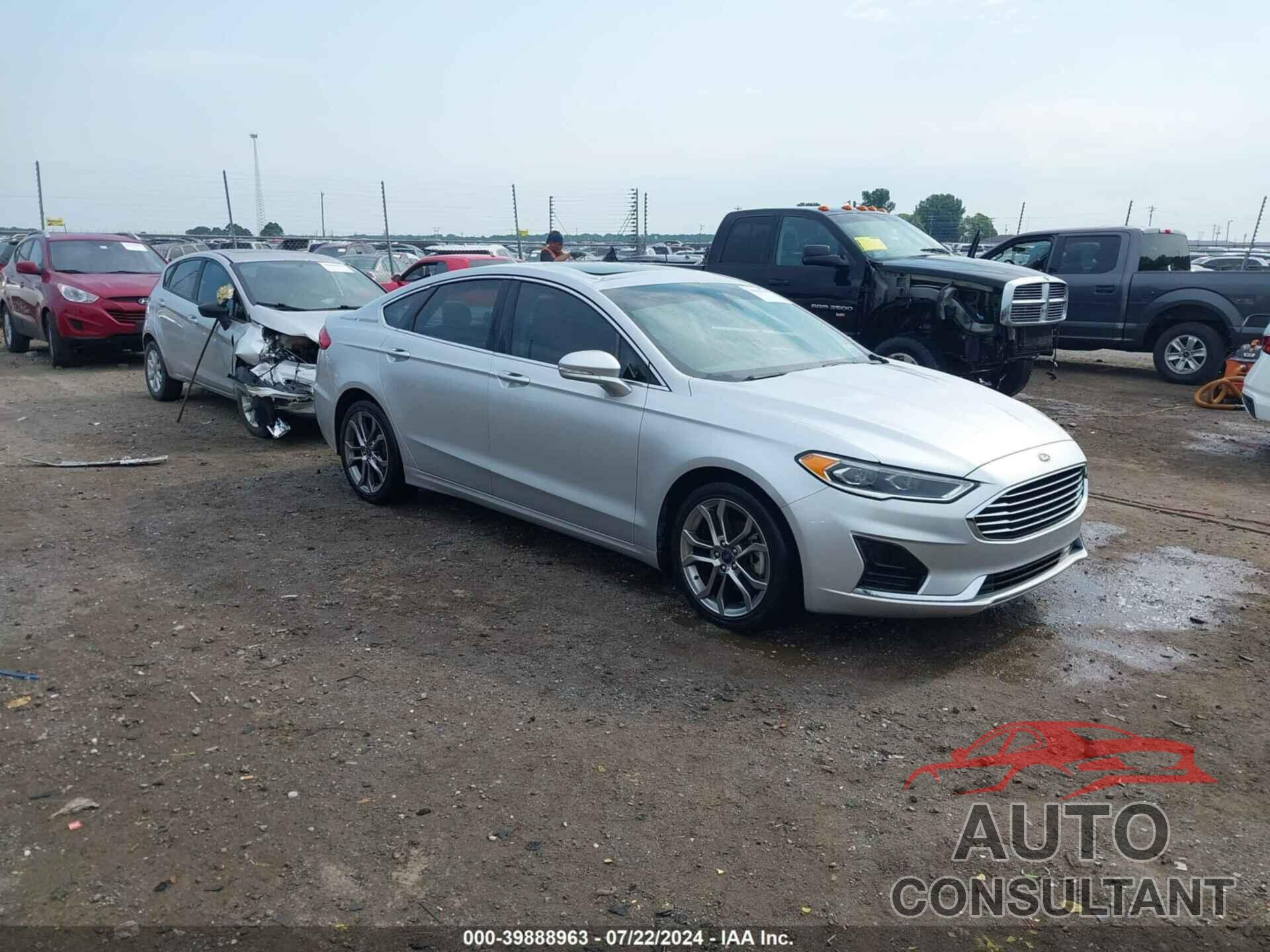 FORD FUSION 2019 - 3FA6P0CD1KR269685