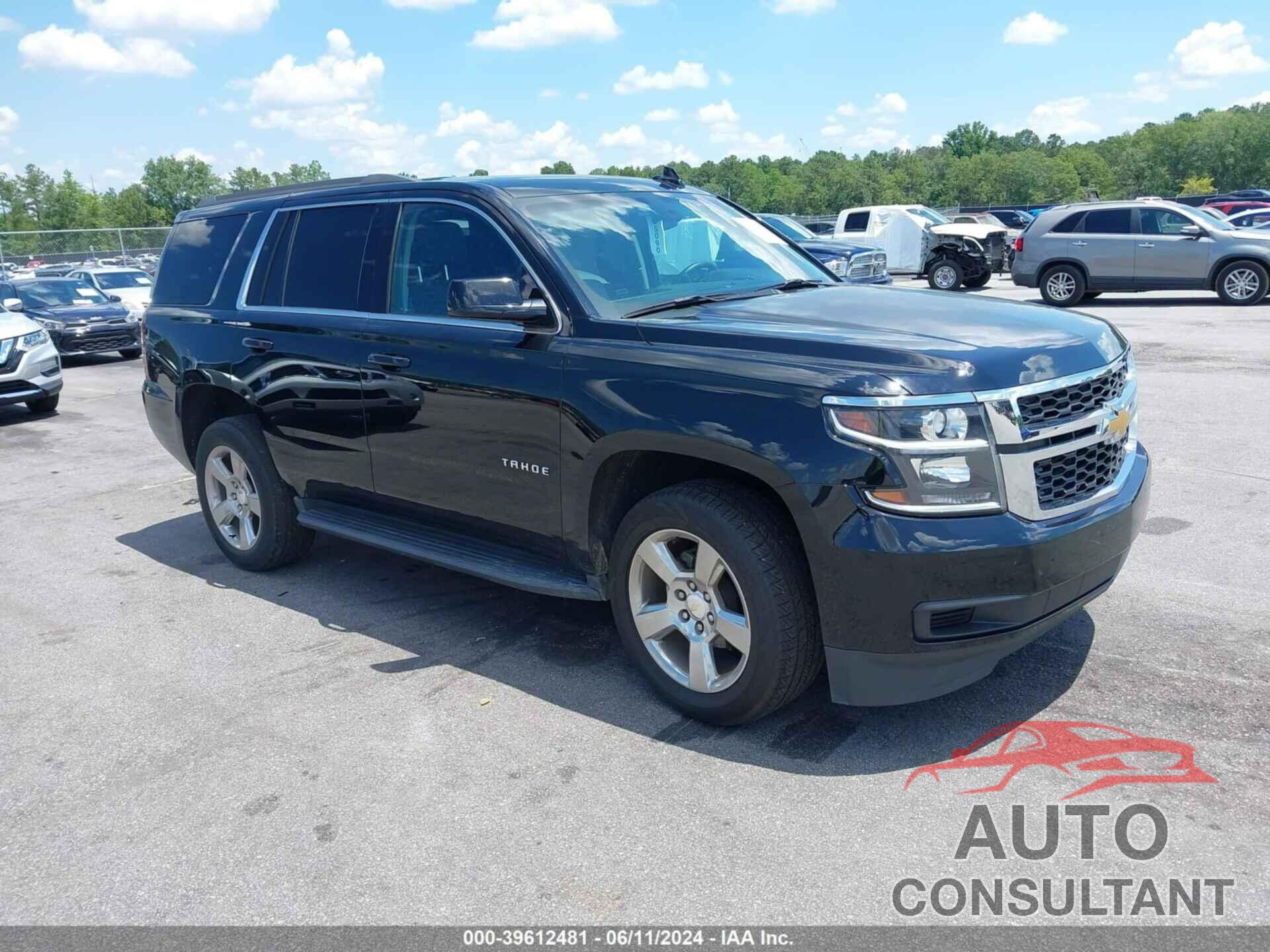 CHEVROLET TAHOE 2017 - 1GNSCAKC1HR323954