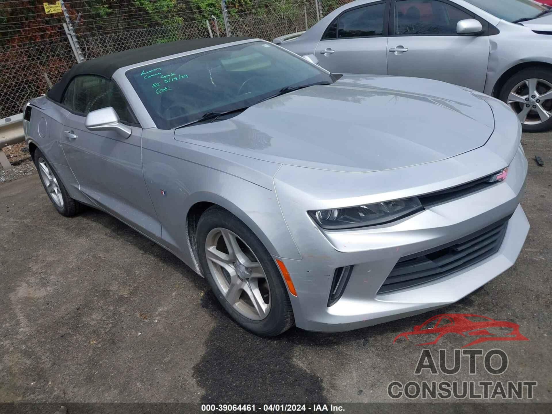 CHEVROLET CAMARO 2018 - 1G1FB3DX3J0184180