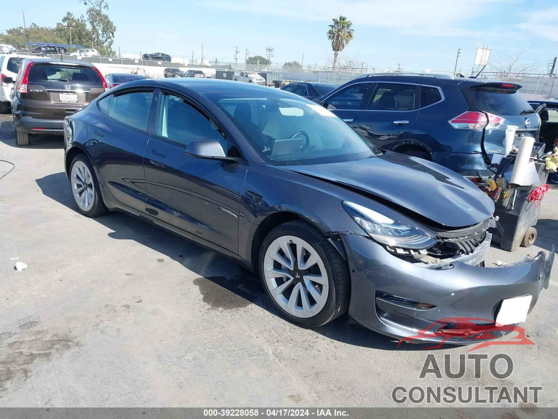 TESLA MODEL 3 2022 - 5YJ3E1EA0NF295907