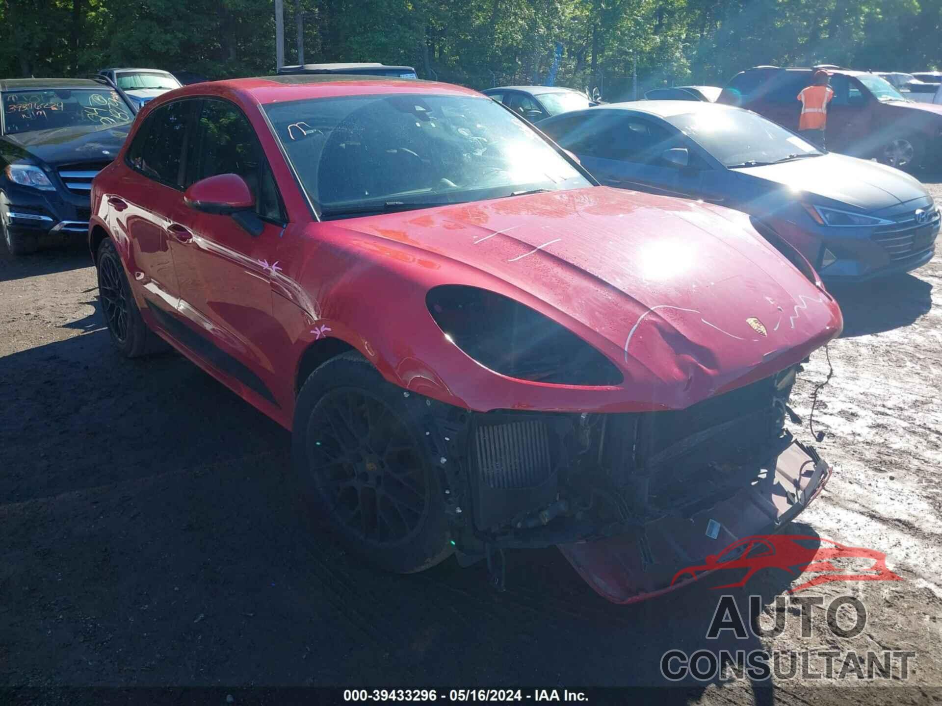 PORSCHE MACAN 2018 - WP1AG2A56JLB61439