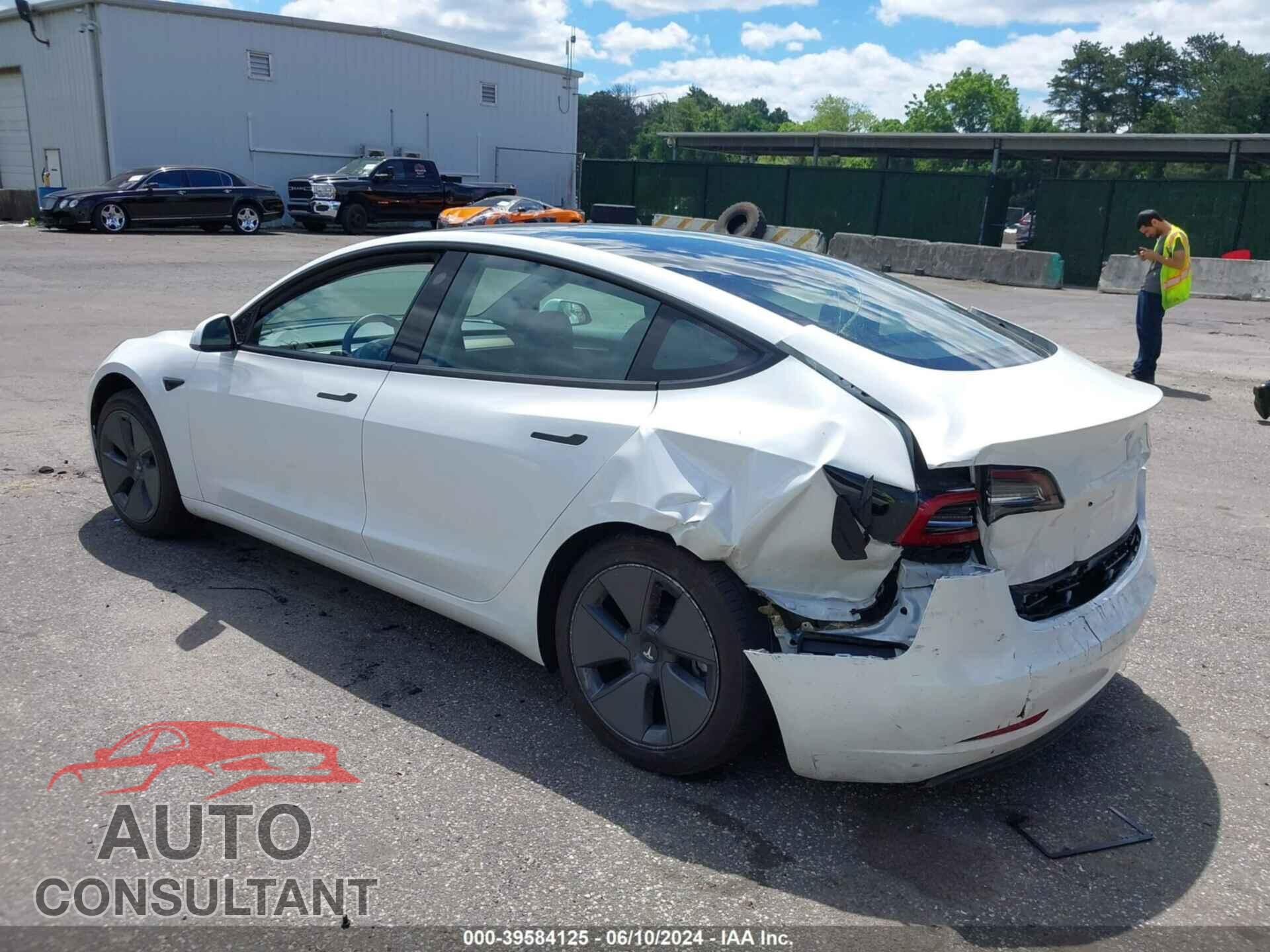 TESLA MODEL 3 2023 - 5YJ3E1EA3PF384695