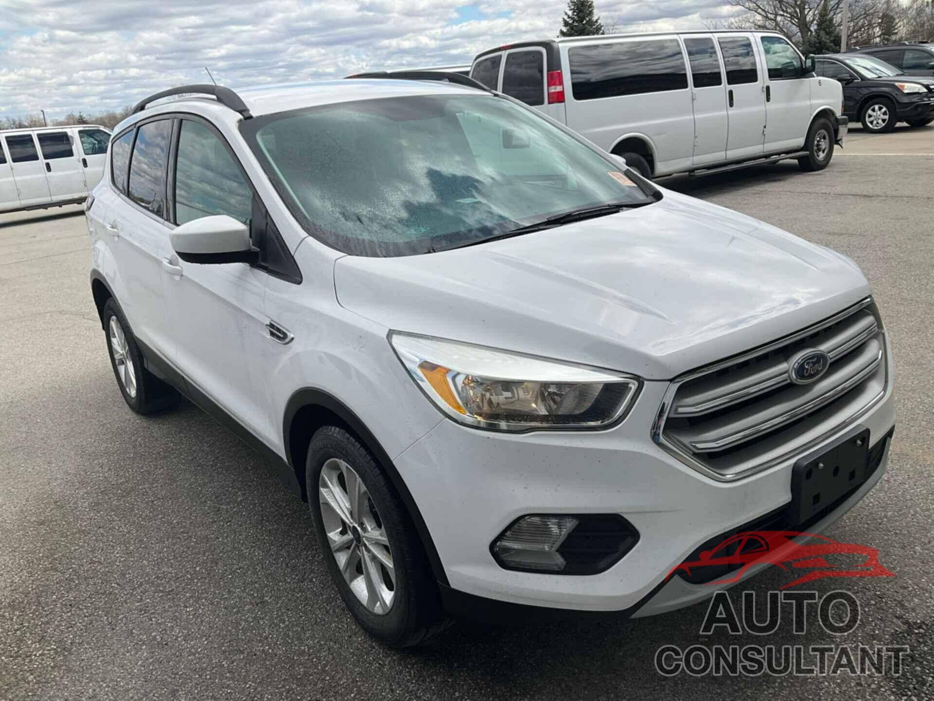 FORD ESCAPE 2018 - 1FMCU0GD1JUA76052