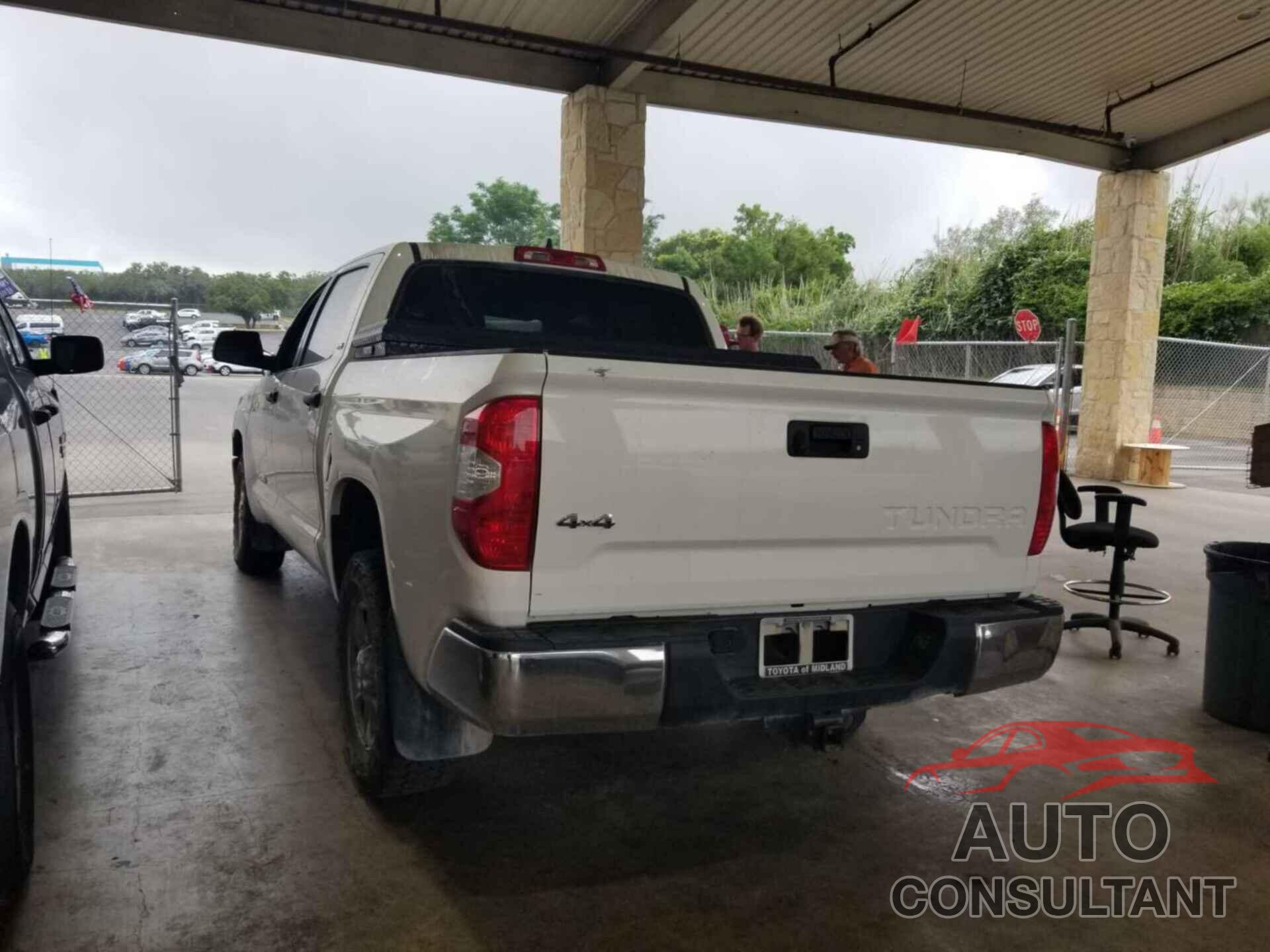 TOYOTA TUNDRA 2020 - 5TFDY5F1XLX912704