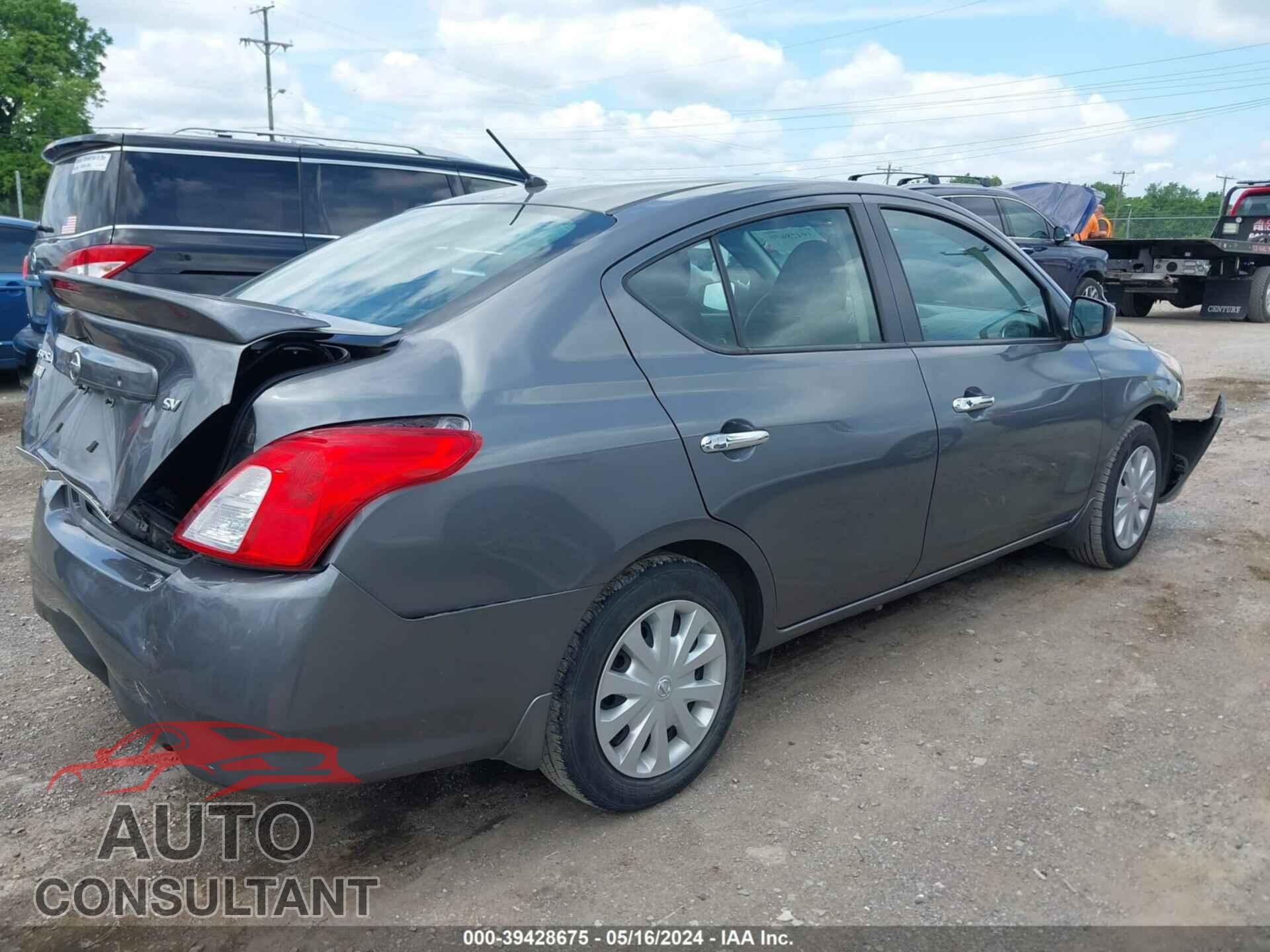 NISSAN VERSA 2017 - 3N1CN7AP3HL850886