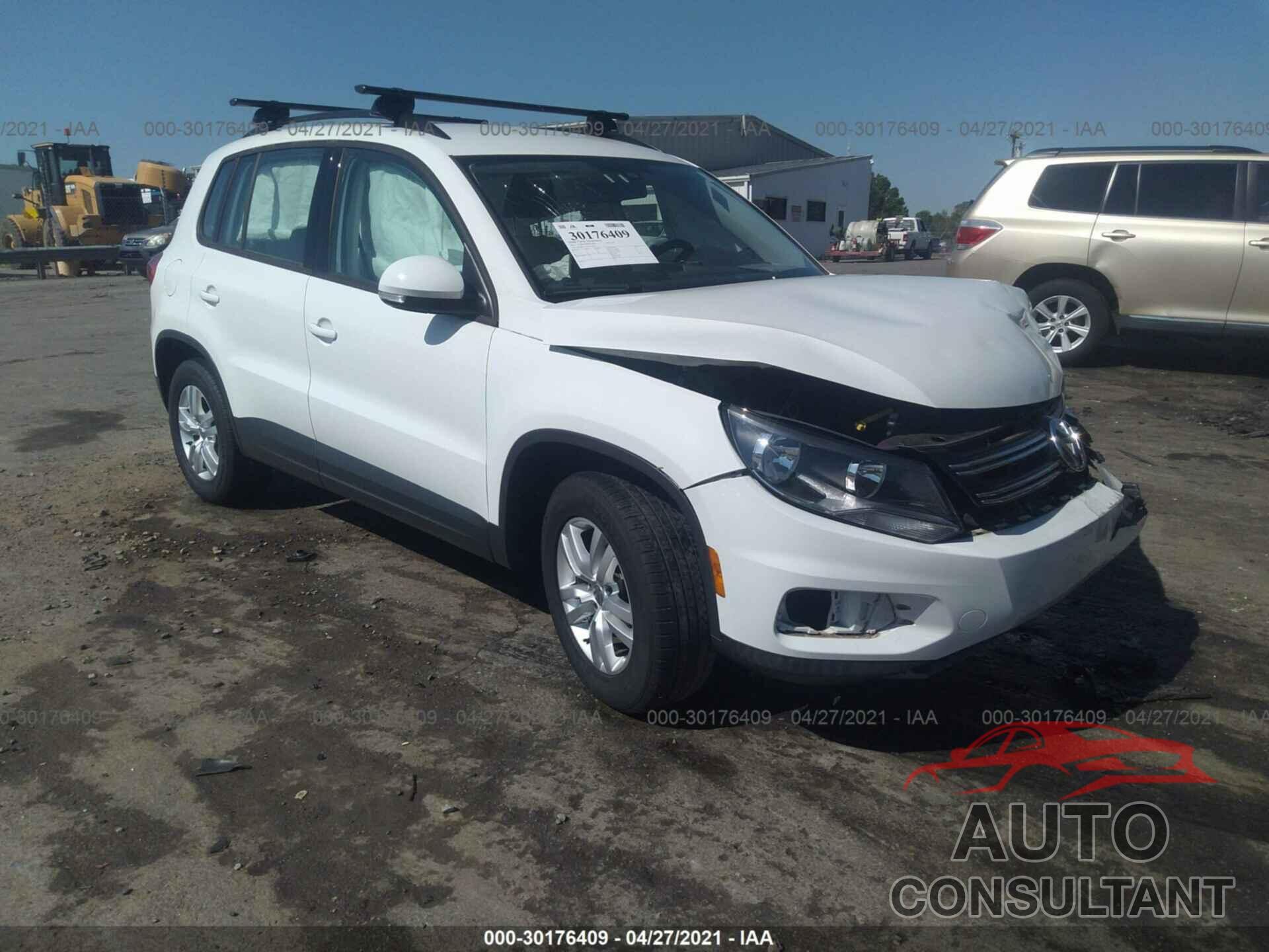 VOLKSWAGEN TIGUAN 2016 - WVGBV7AX4GW587983
