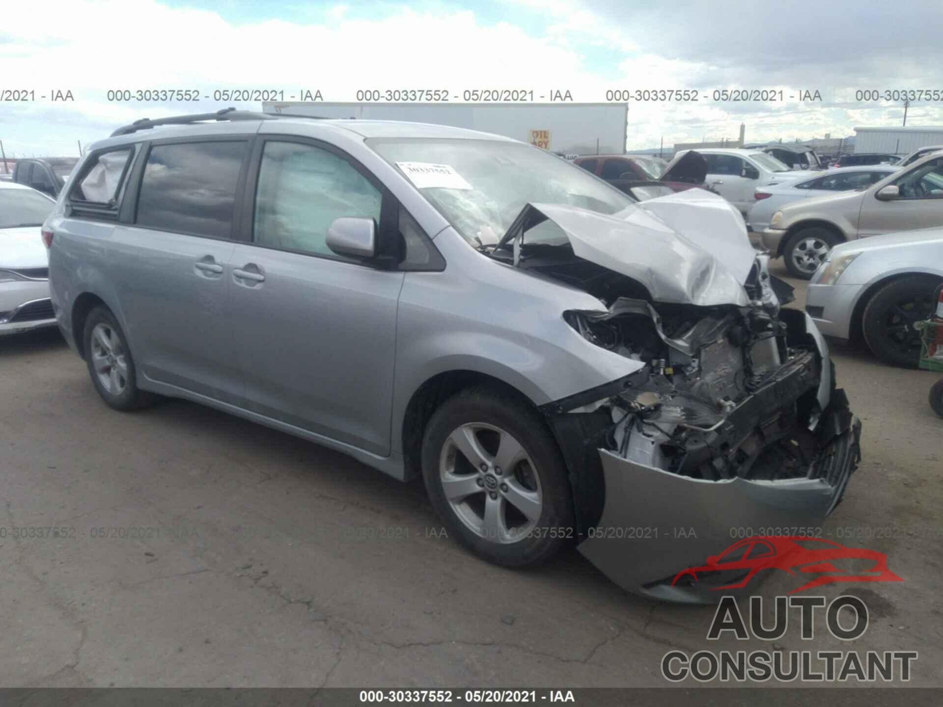 TOYOTA SIENNA 2019 - 5TDKZ3DC2KS004085