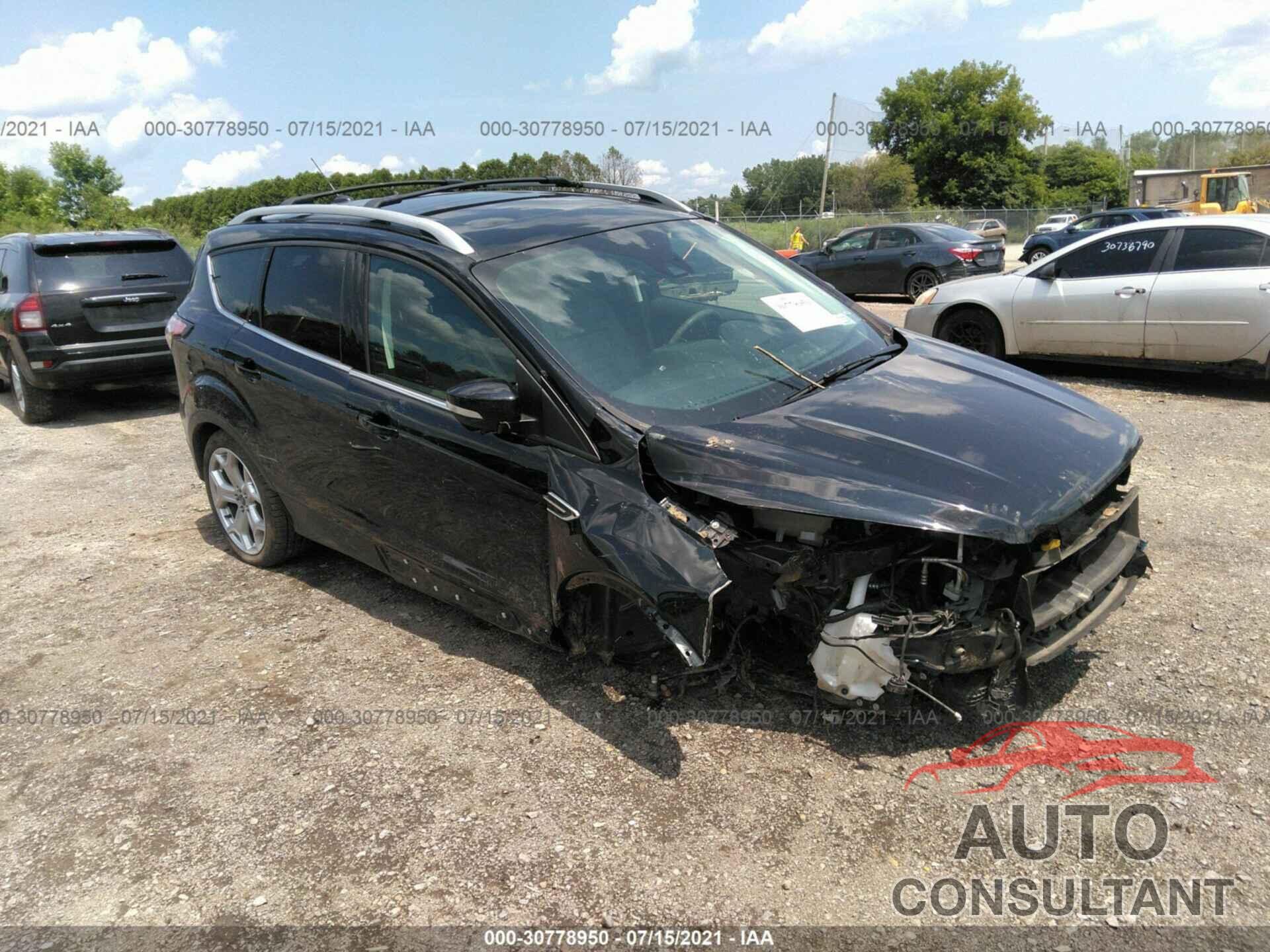 FORD ESCAPE 2017 - 1FMCU9J9XHUB85807