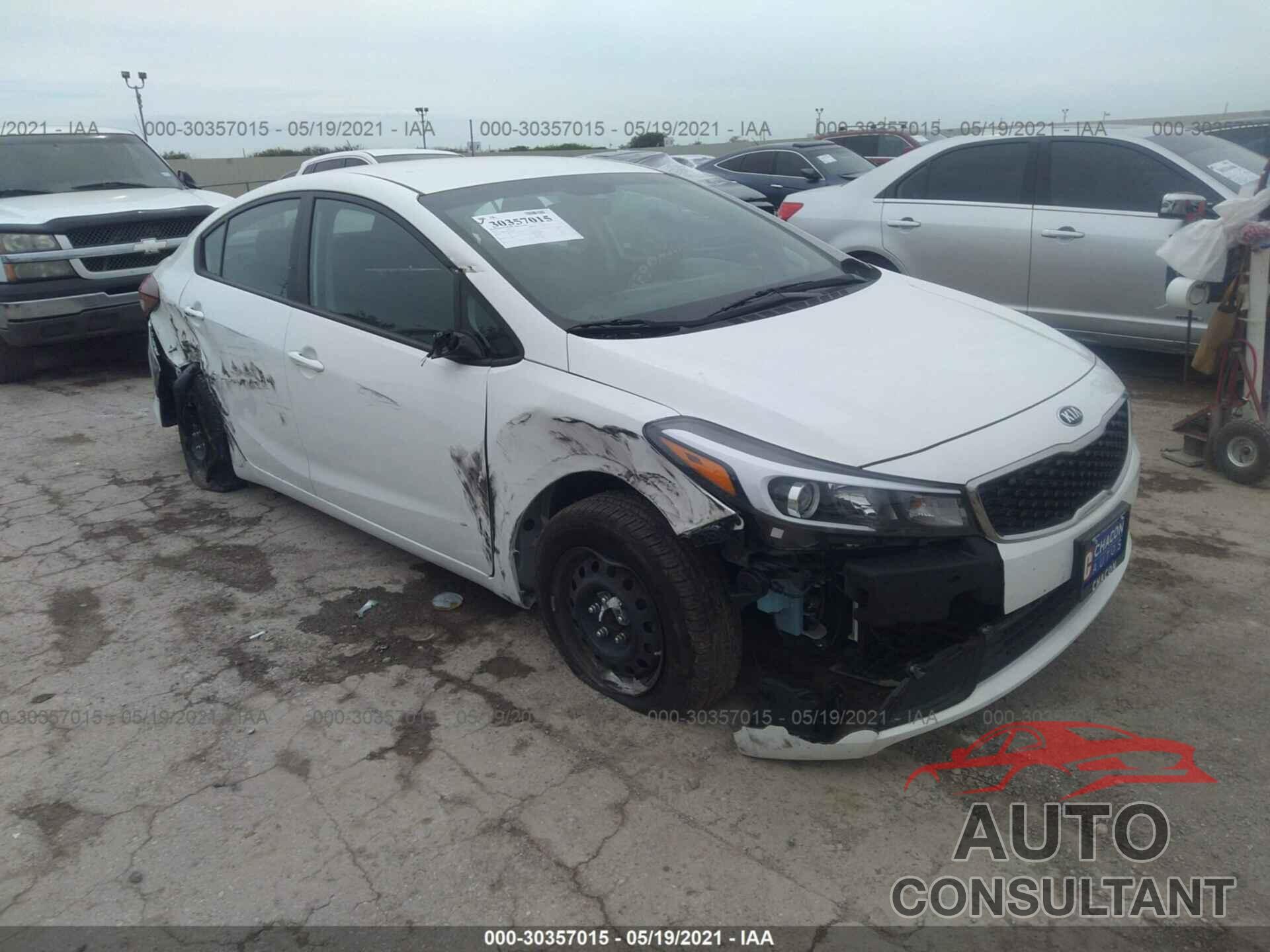 KIA FORTE 2018 - 3KPFK4A77JE170226