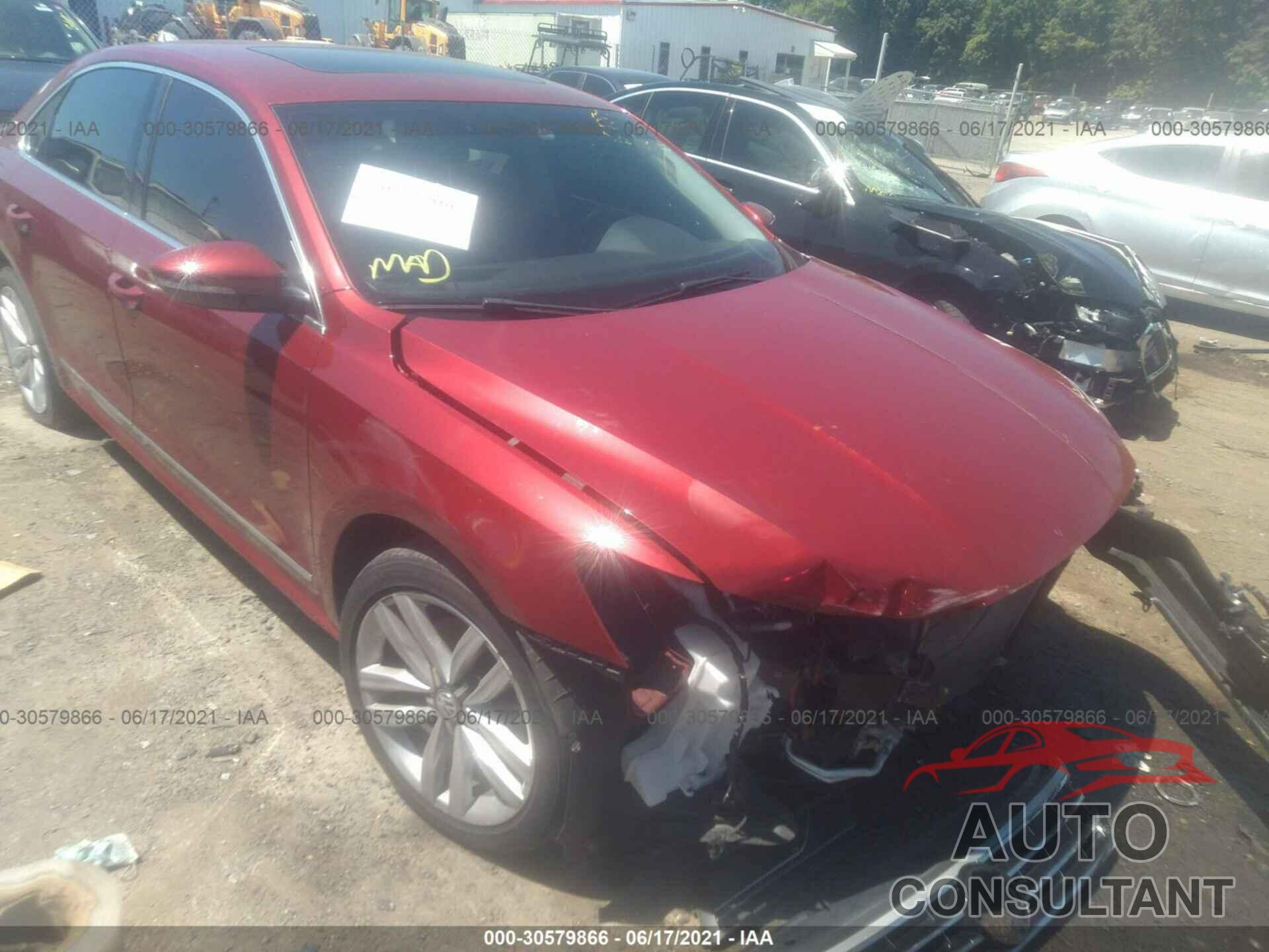 VOLKSWAGEN PASSAT 2016 - 1VWCT7A36GC067472